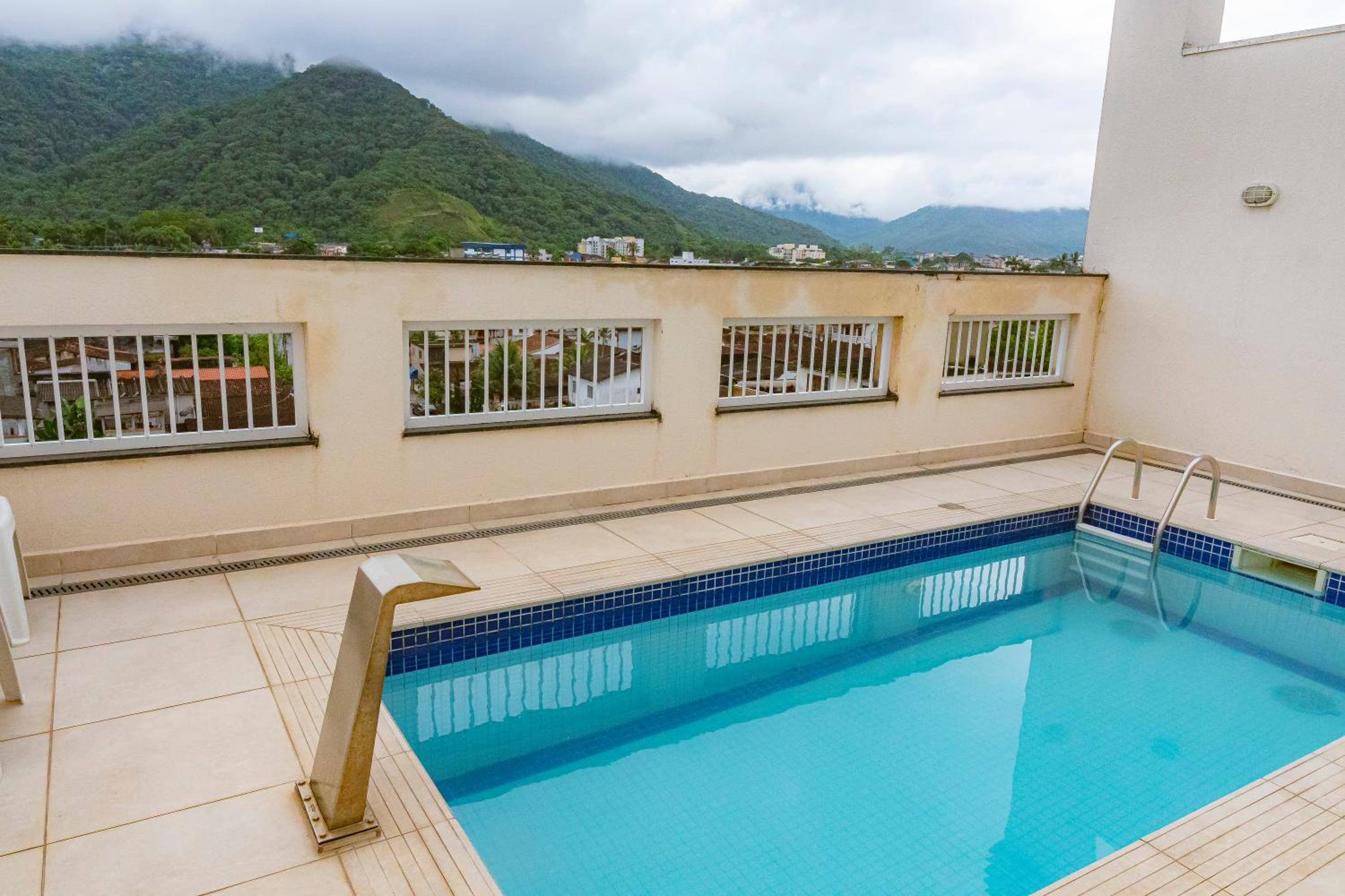 Apartment With Mountain View - Photo 10