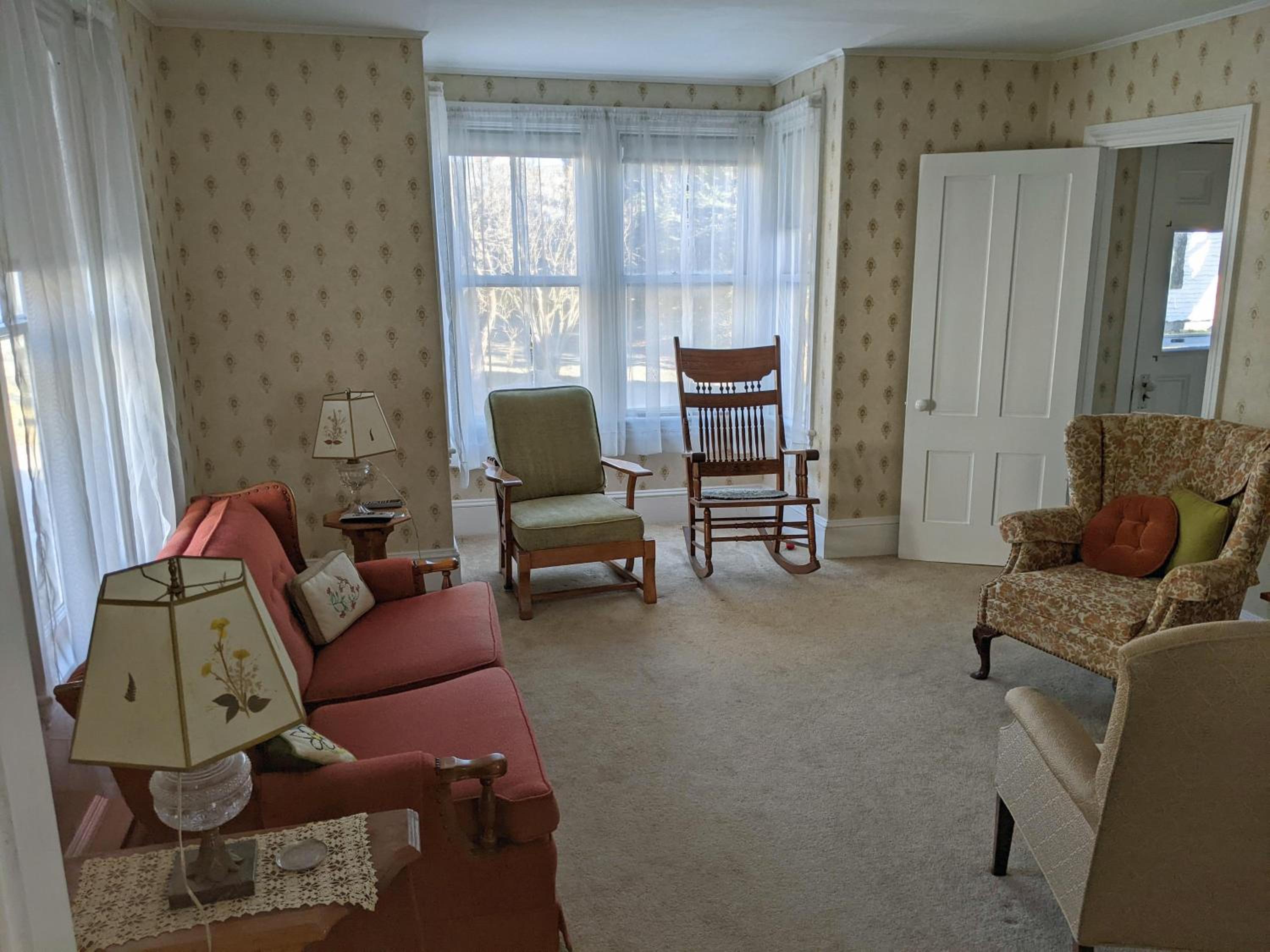 Three-Bedroom House photo 1