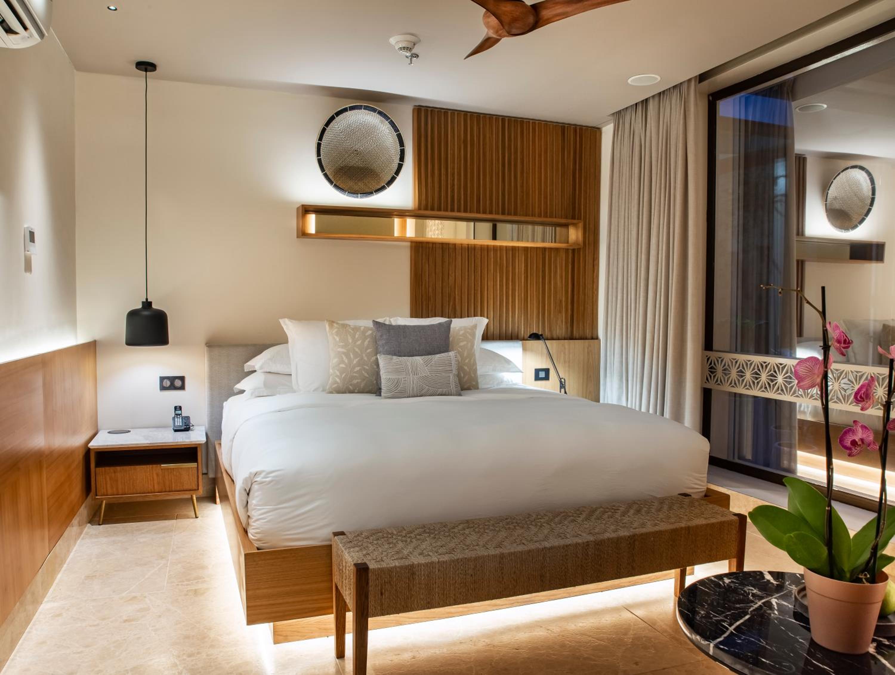 Superior King Room photo 2
