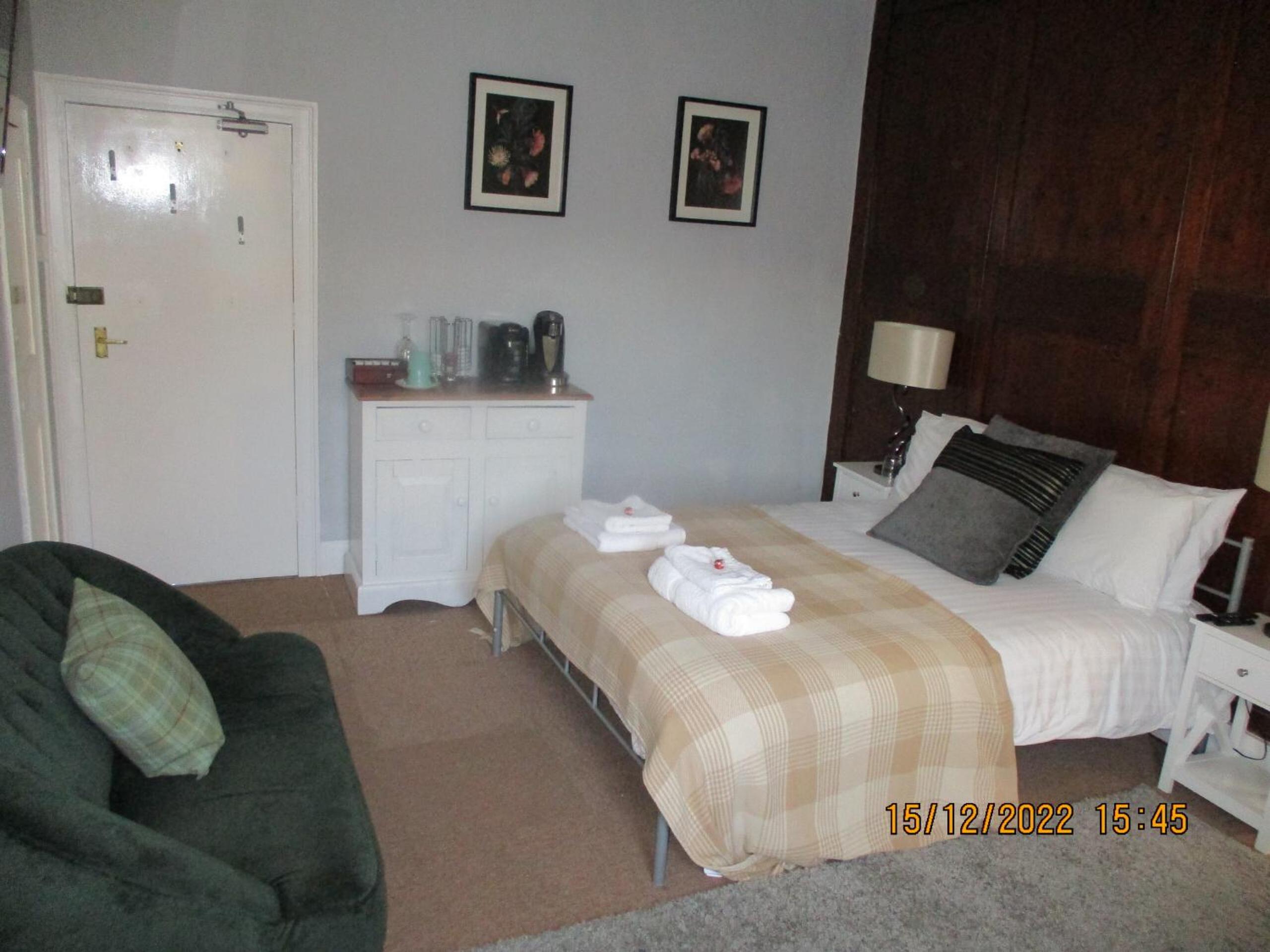 Double Room with Private Bathroom photo 1