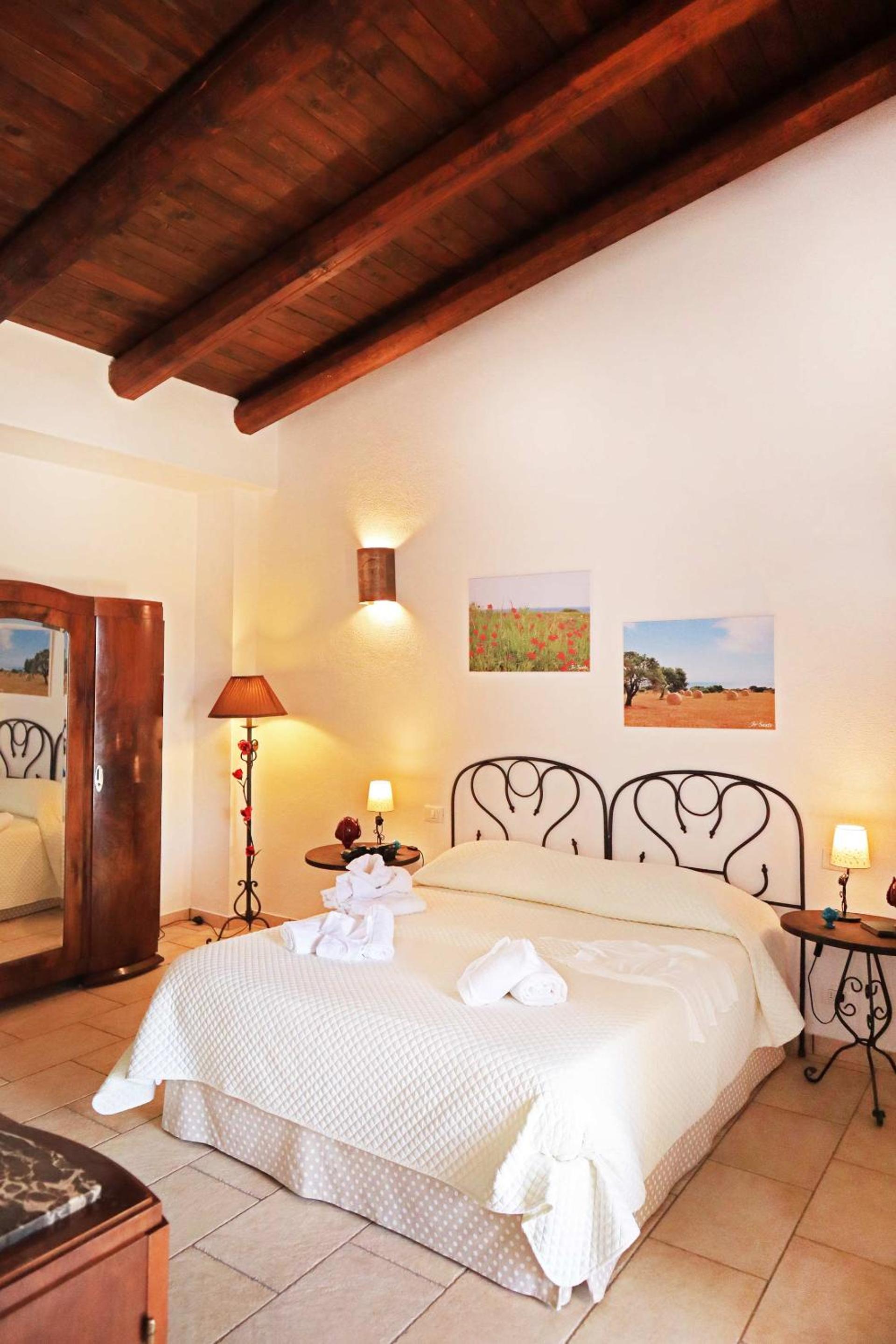 Triple Room - Photo 12