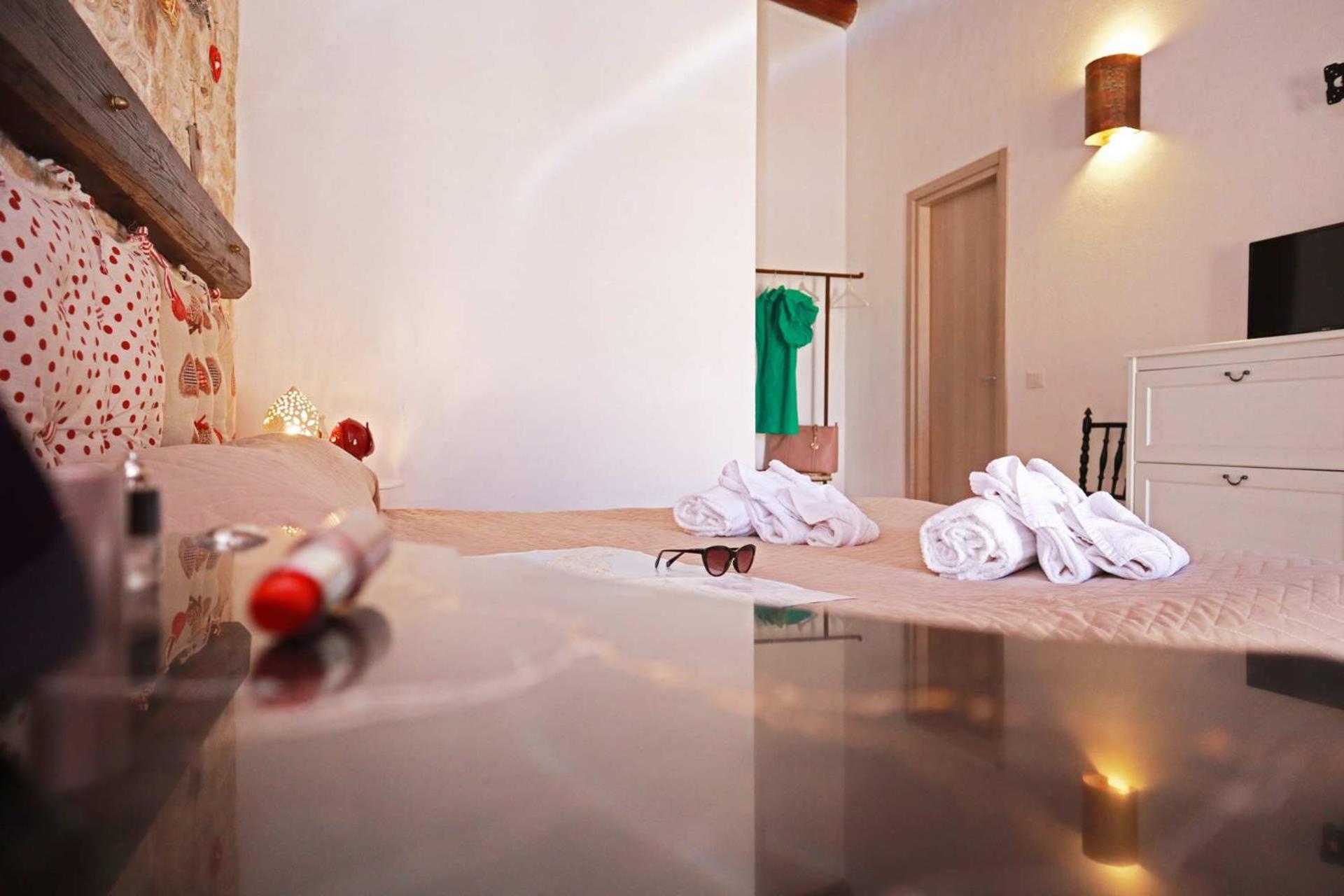 Double Room - Photo 11