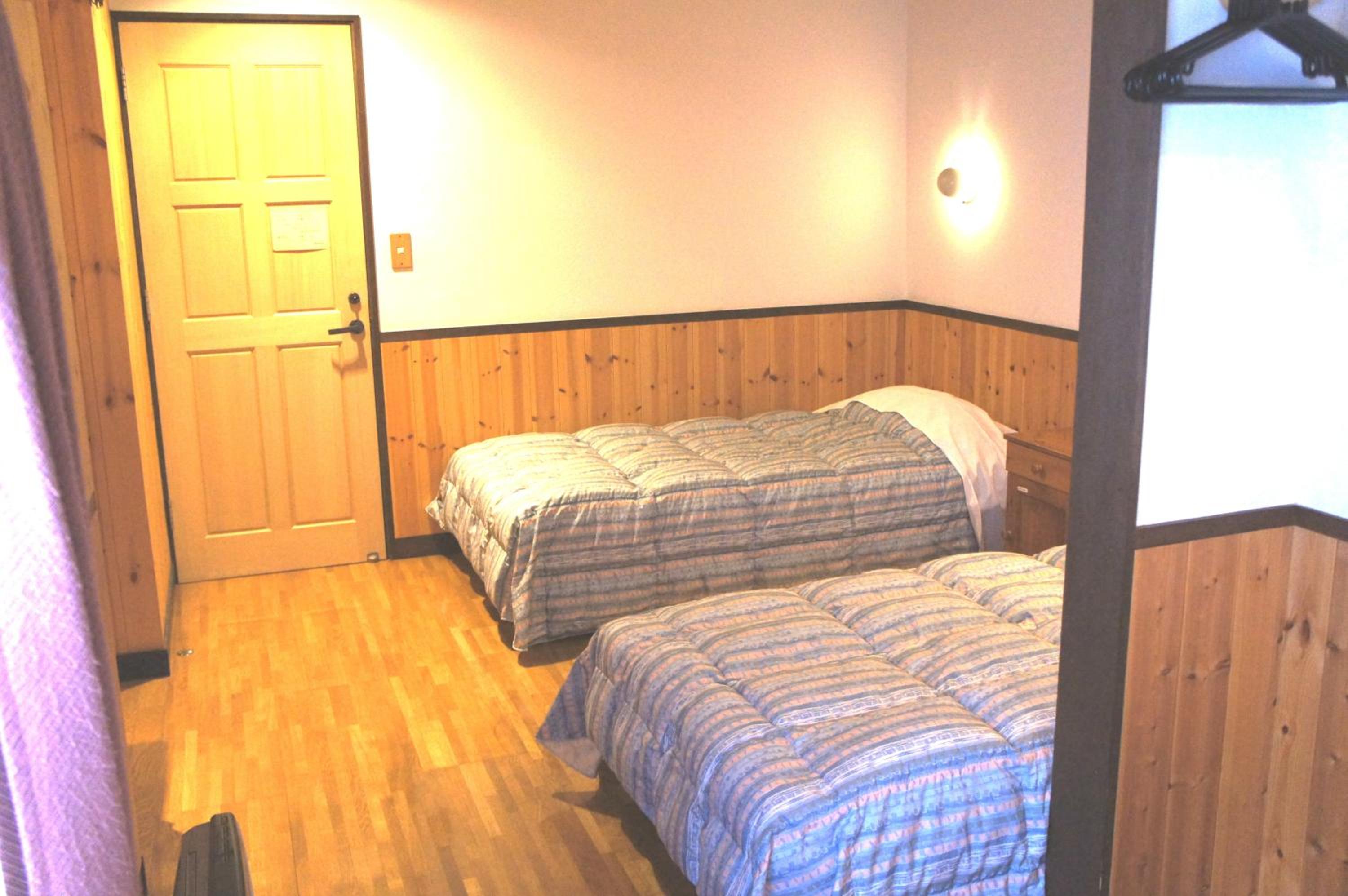 Standard Triple Room With Private Toilet