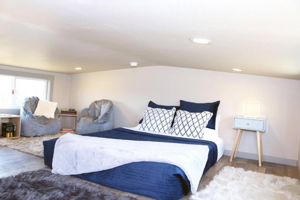 Two-Bedroom House photo 1