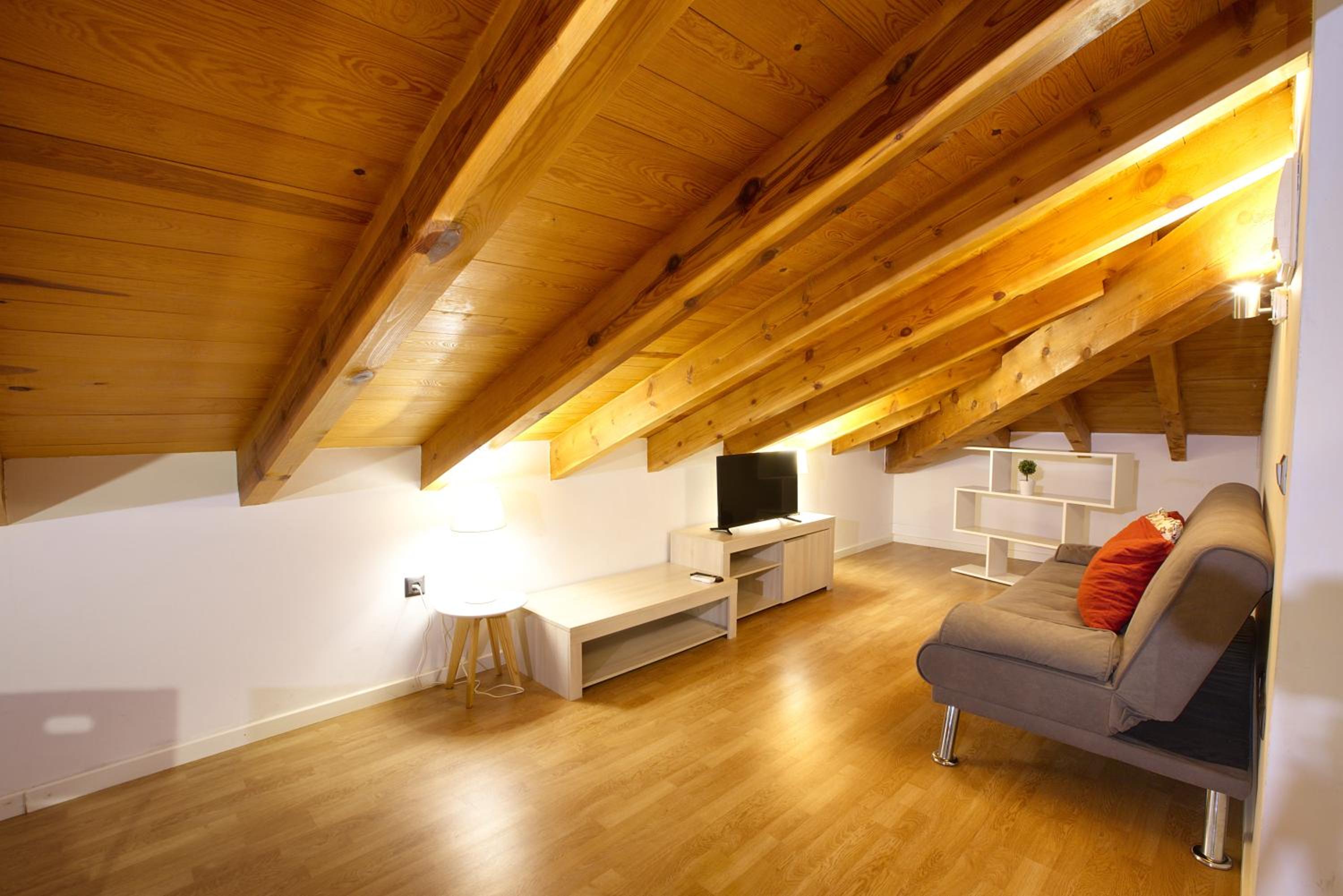 Two-Bedroom Apartment - Photo 9