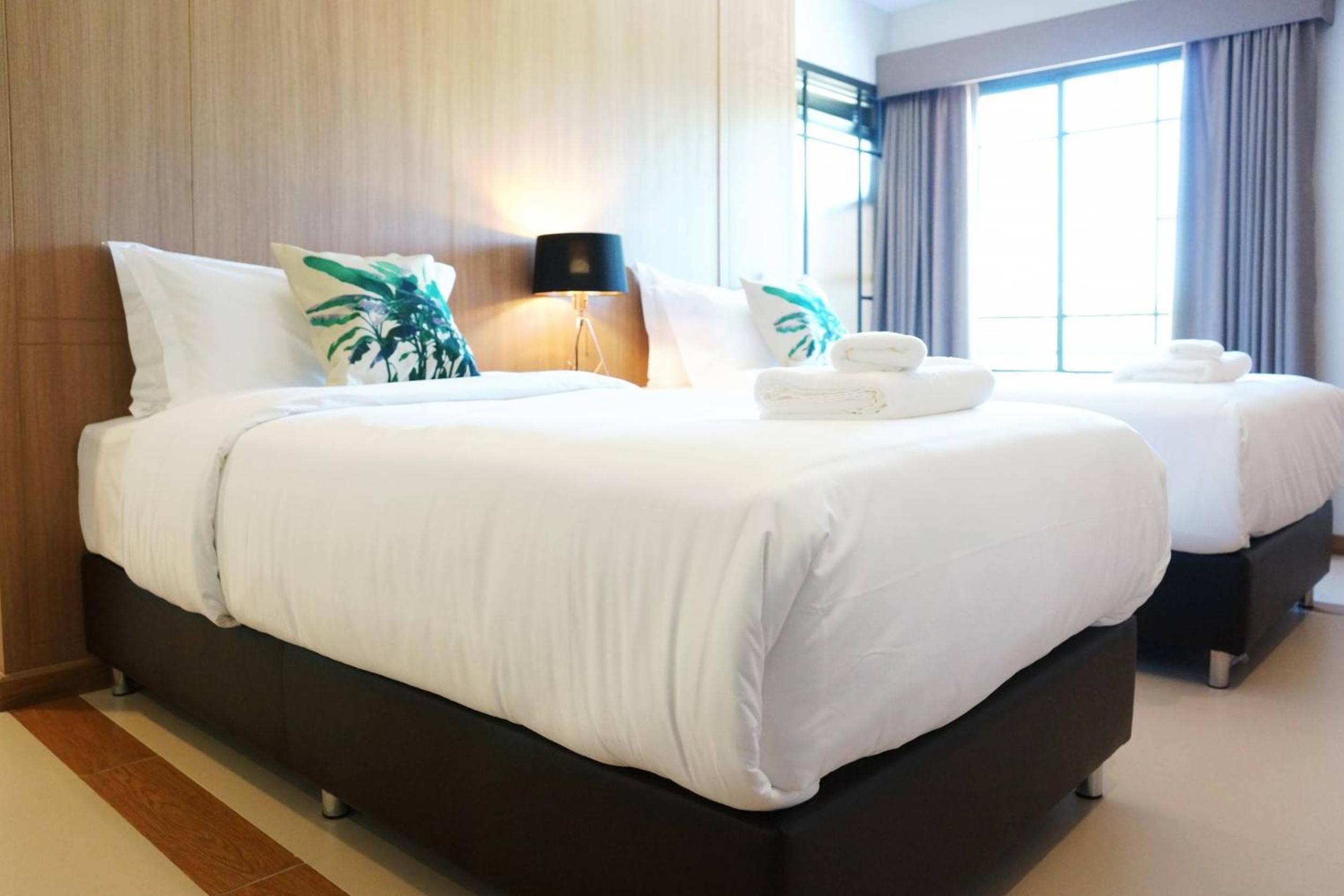 Deluxe Twin Room - Photo 9