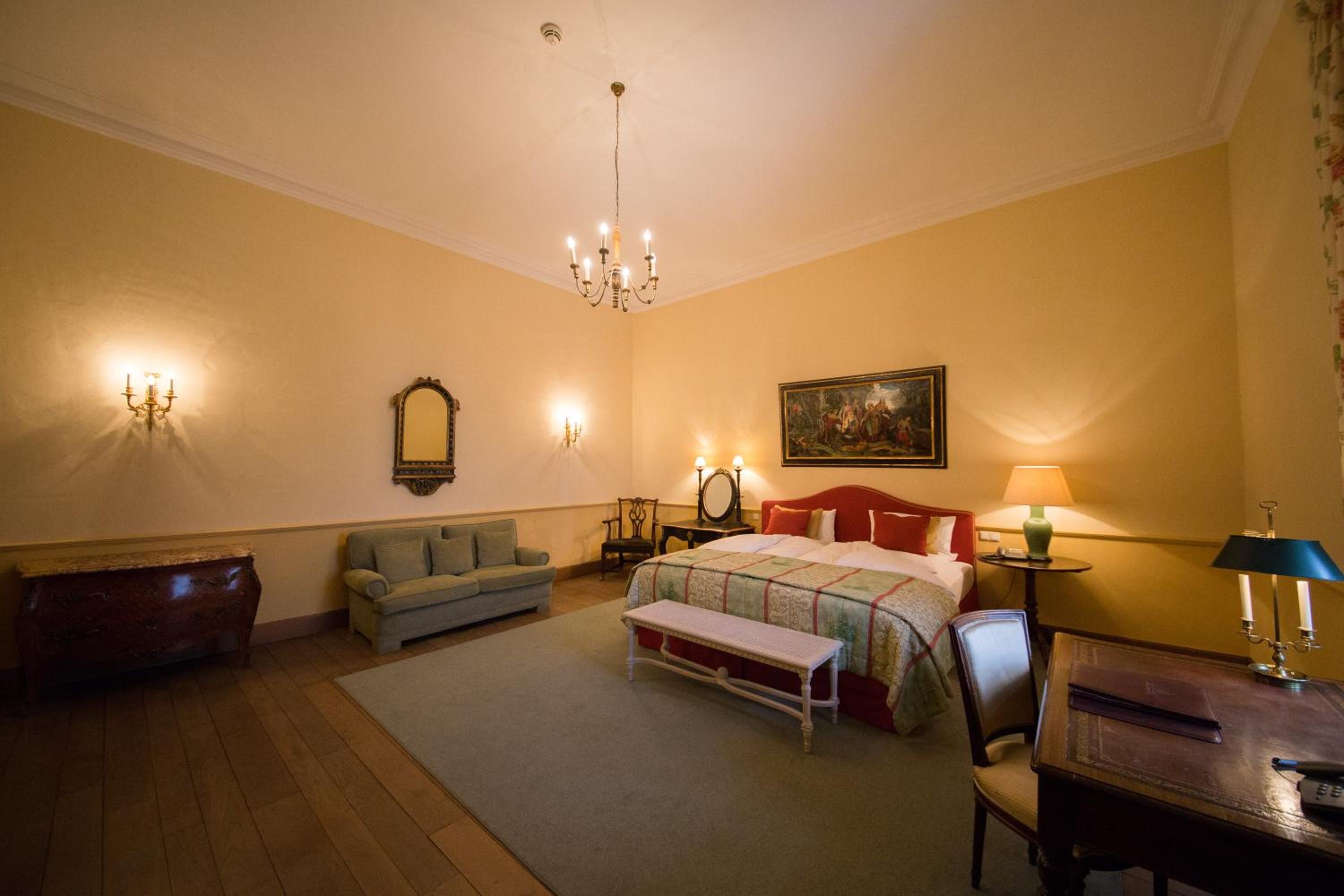 Deluxe Double or Twin Room with Park View - Photo 2