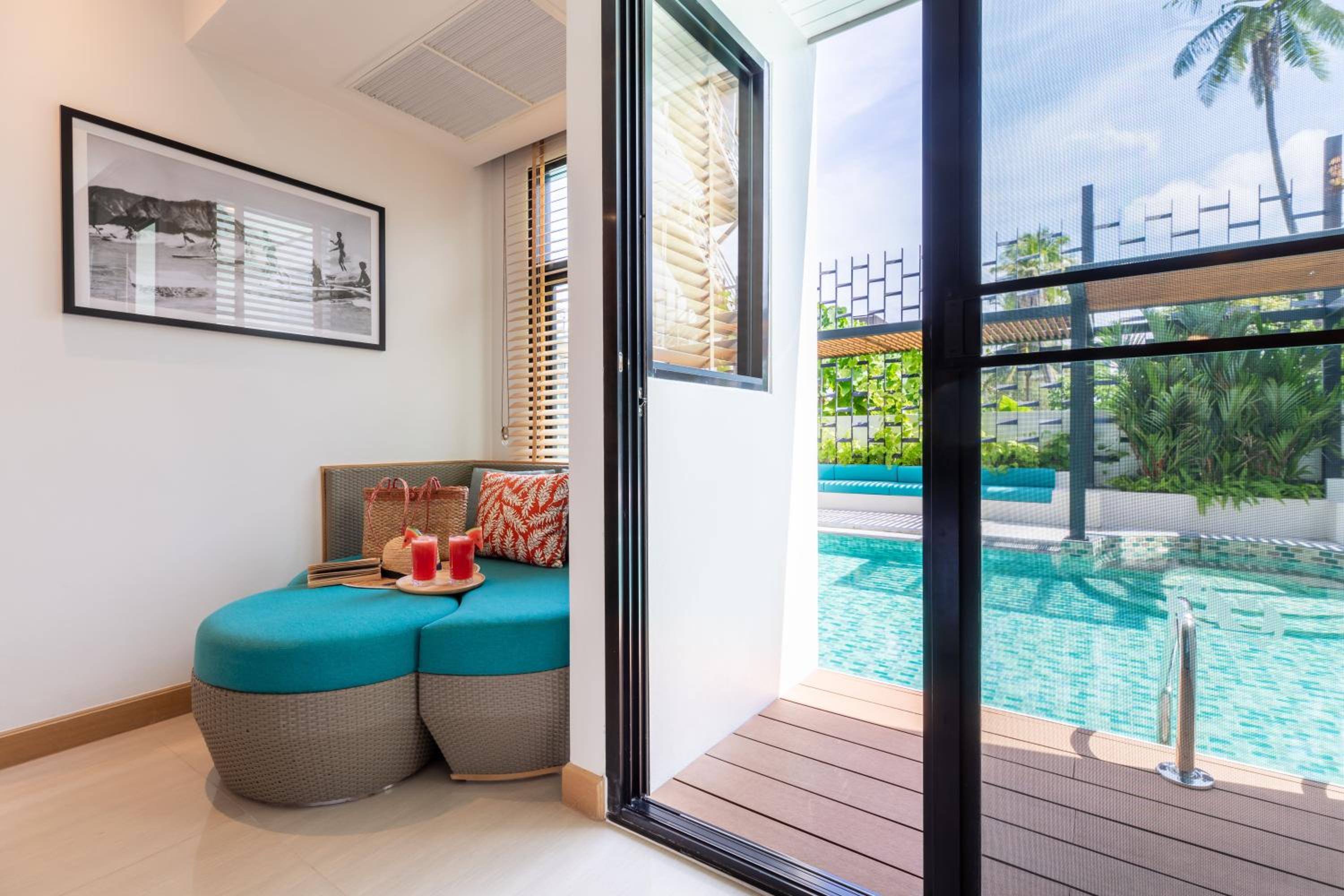 Deluxe Pool Access 1 King - Photo 4