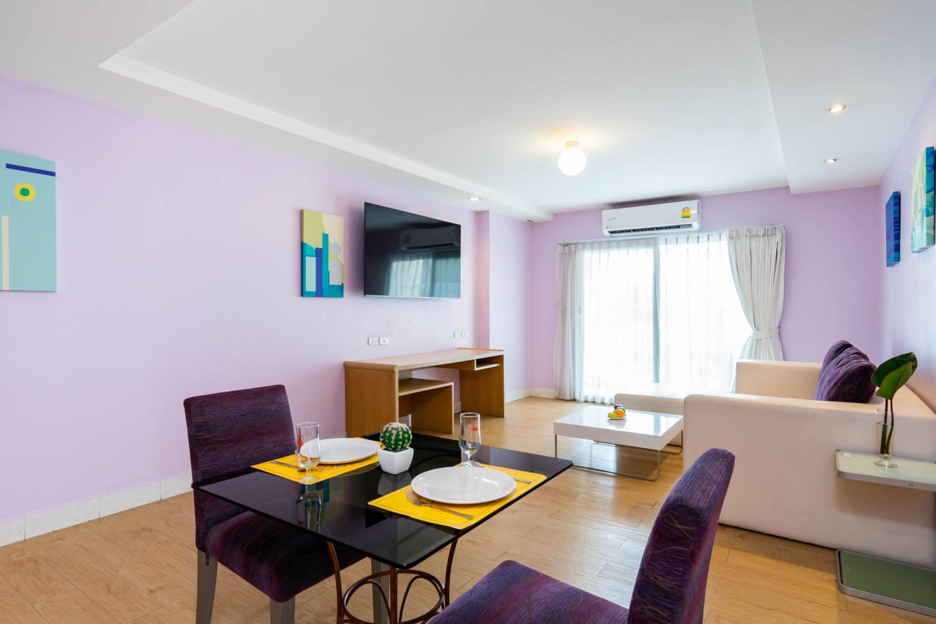 Family Room with Terrace - Photo 7