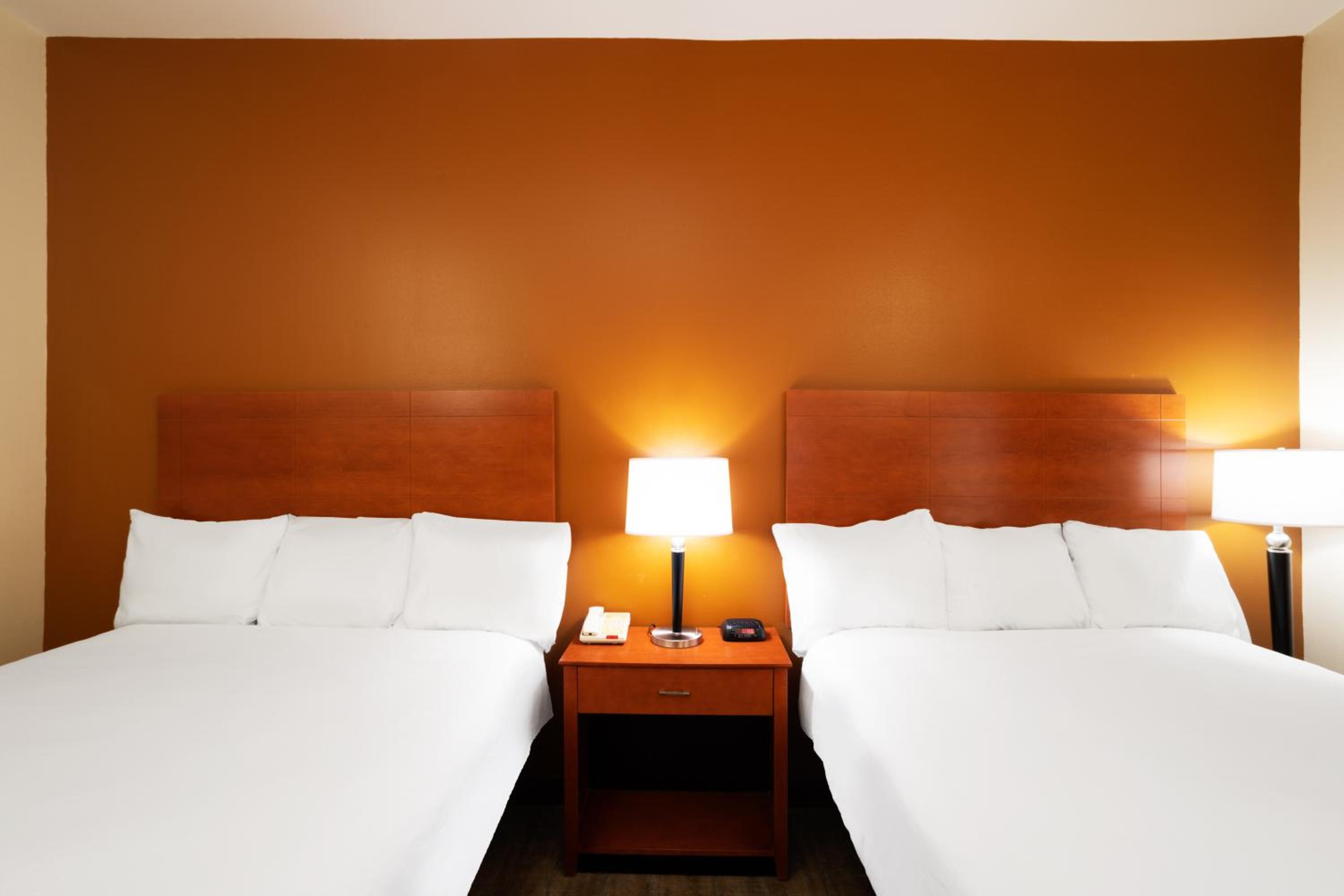 King Room - Non-Smoking - Photo 1