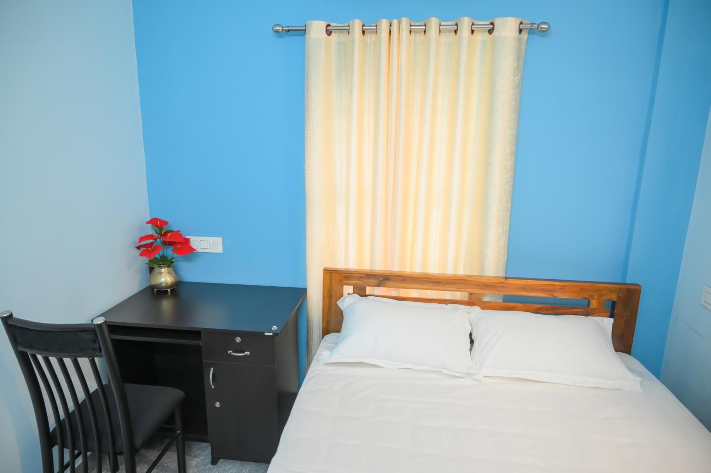 Standard Double Room with Shared Bathroom photo 1