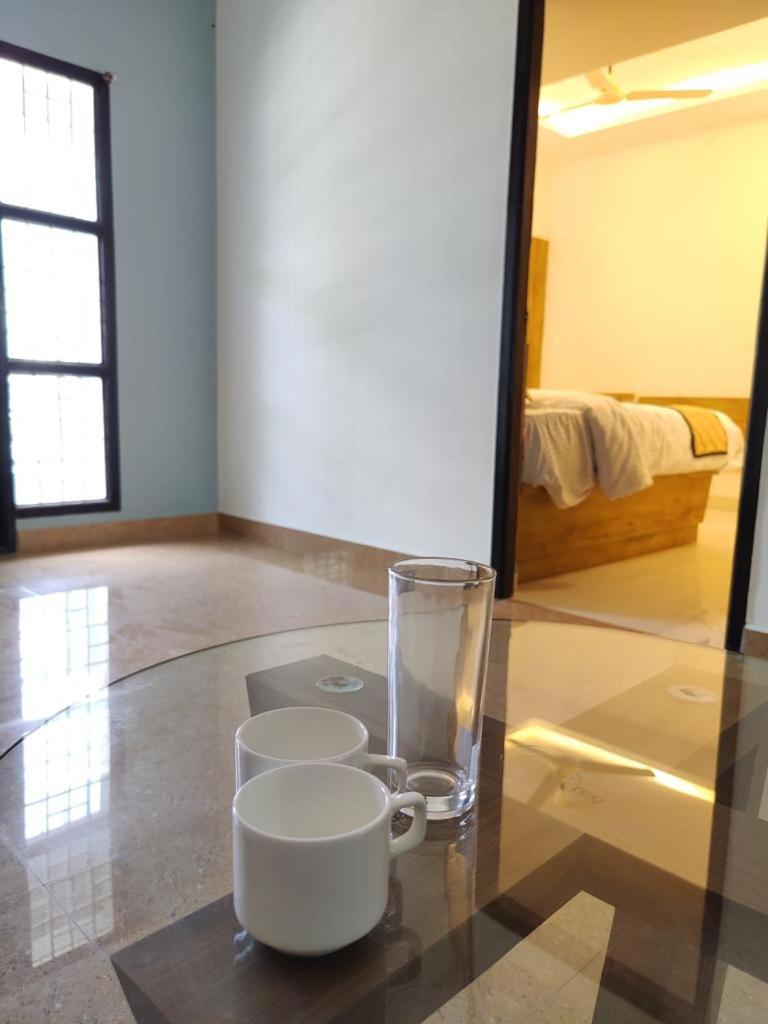 Double or Twin Room with Private Bathroom - Photo 2