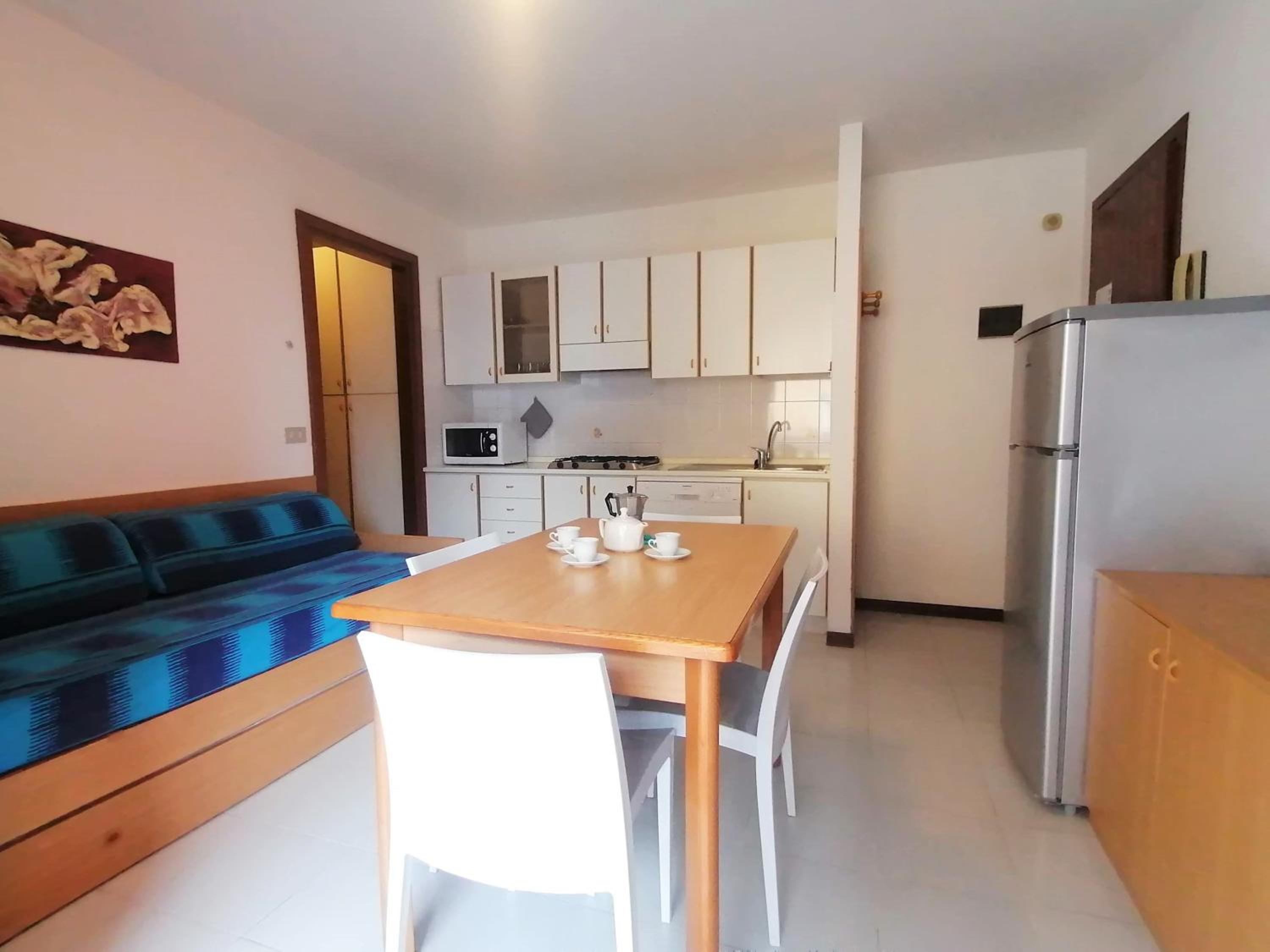 Apartment photo 2