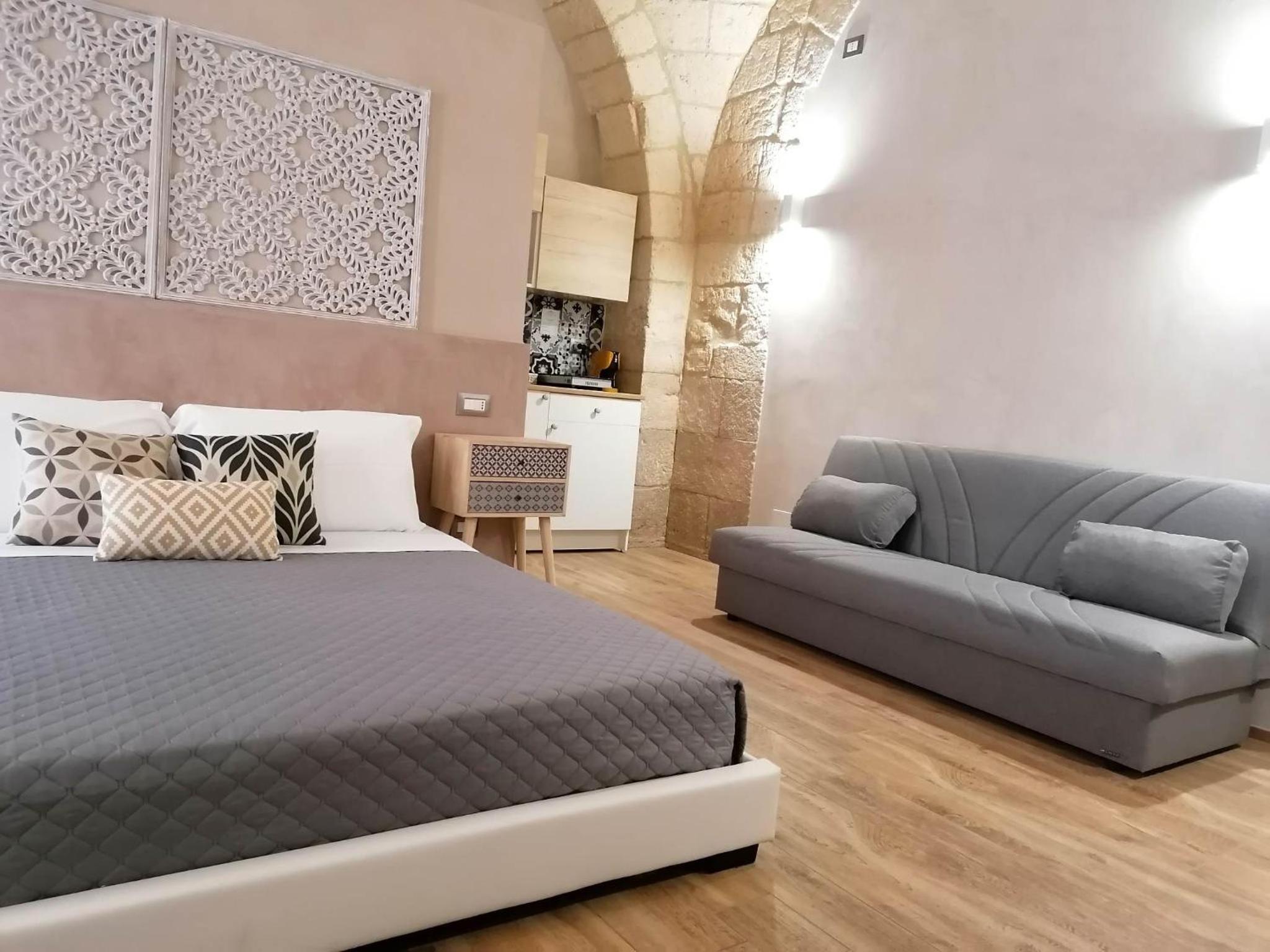 Deluxe Room - Photo 1