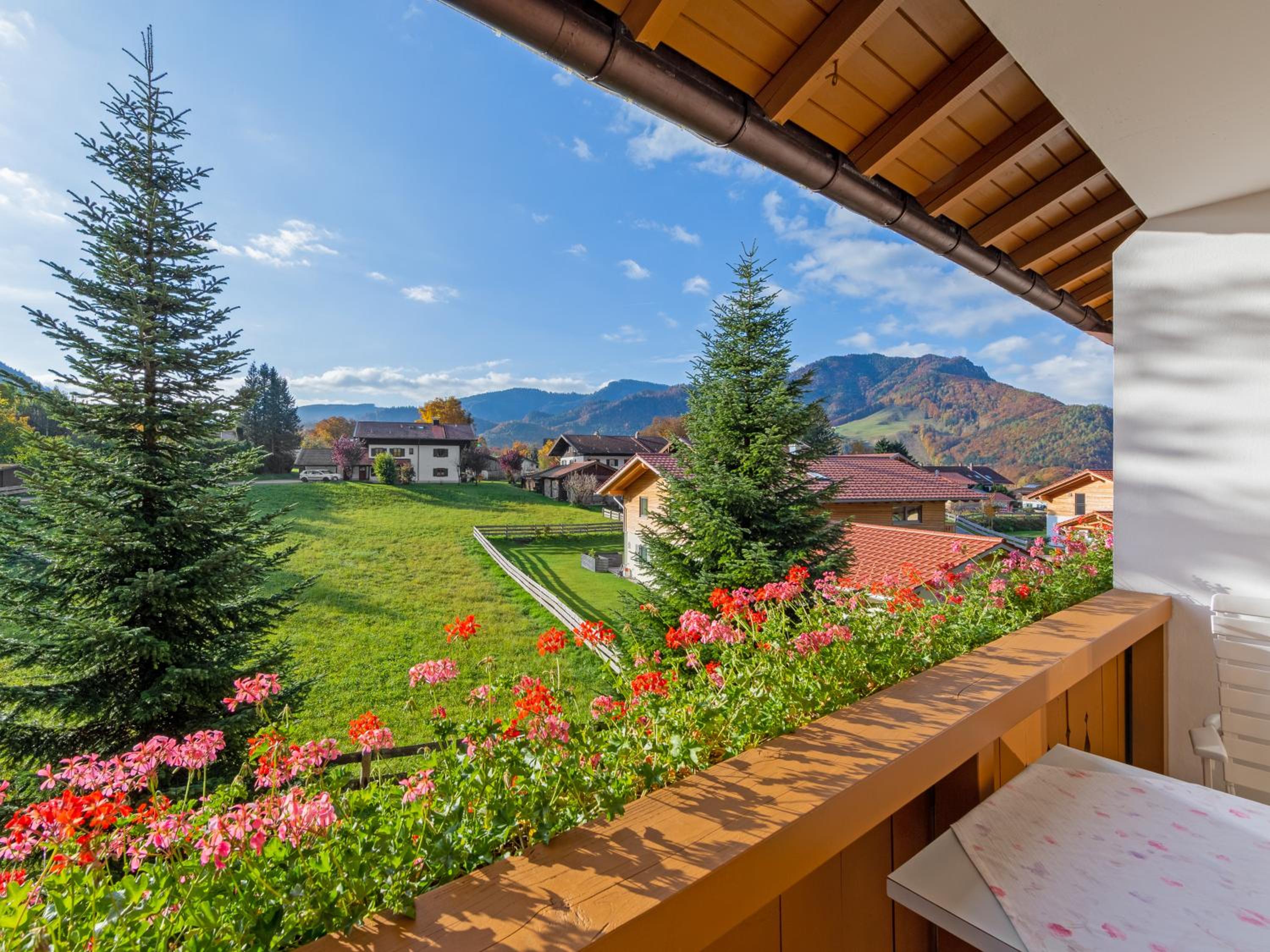 Double Room with Balcony - Photo 16