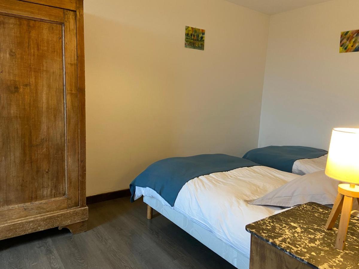 Two-Bedroom Suite - Photo 2