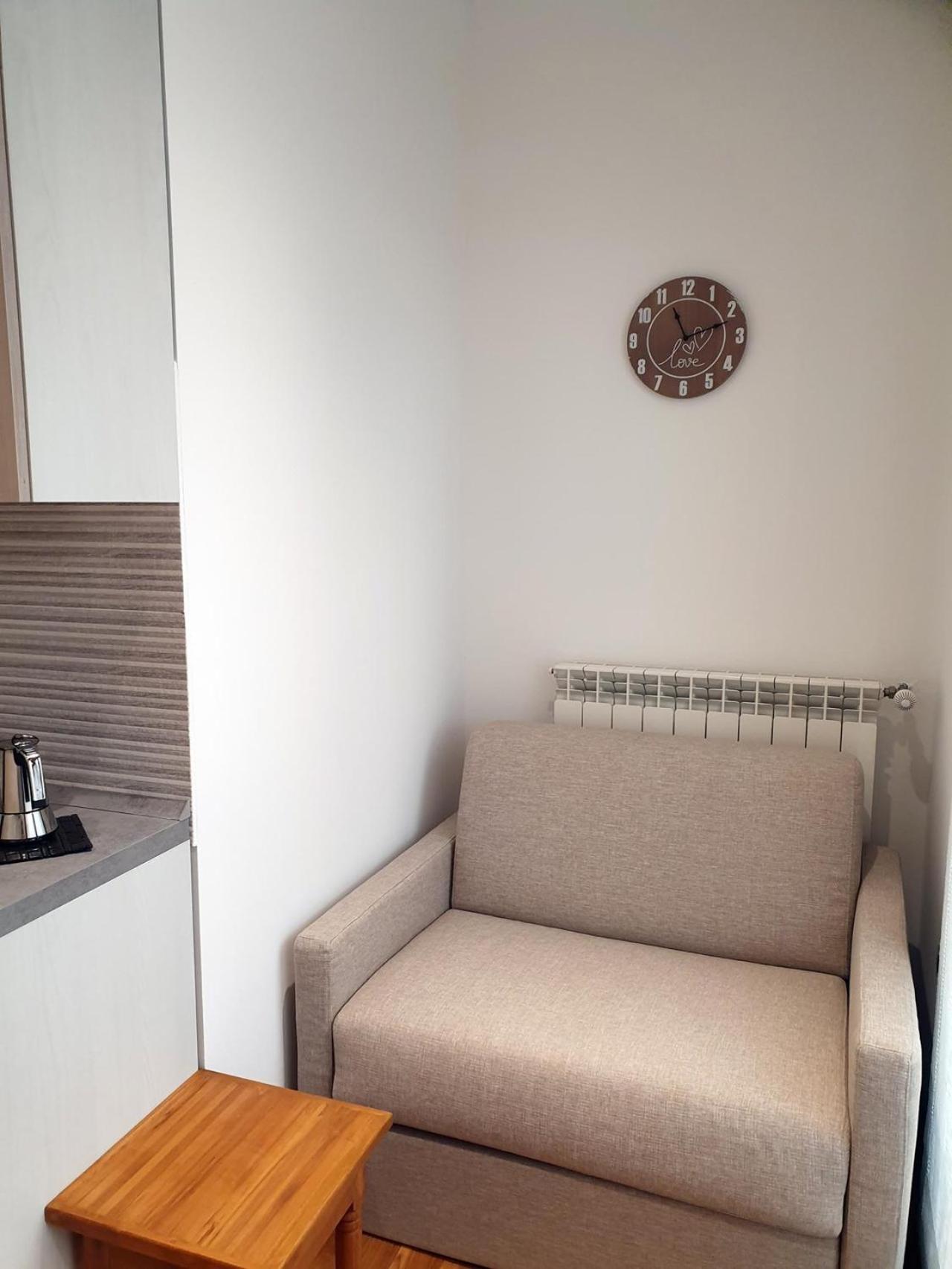 Studio Apartment