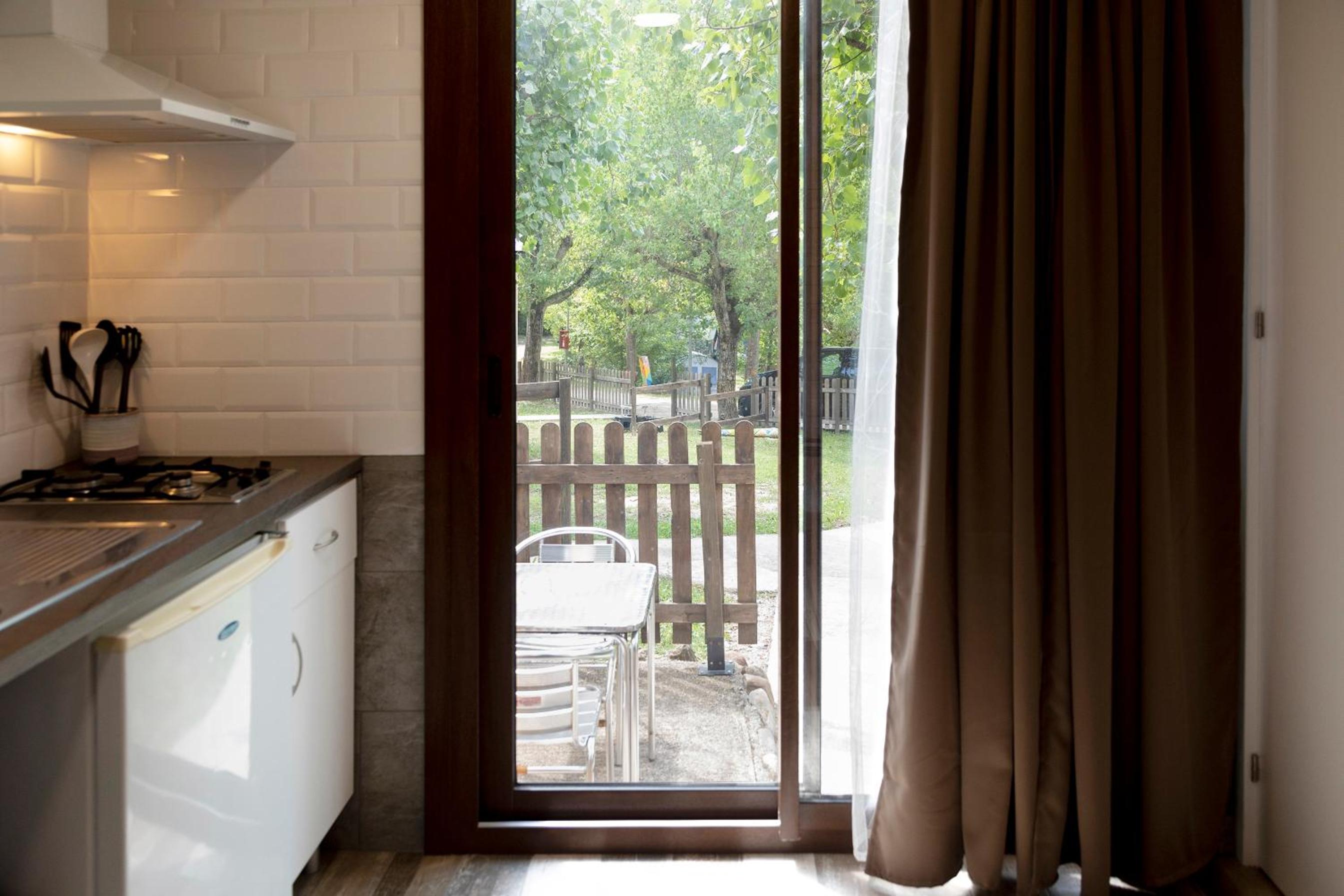 One-Bedroom Cottage - Photo 2