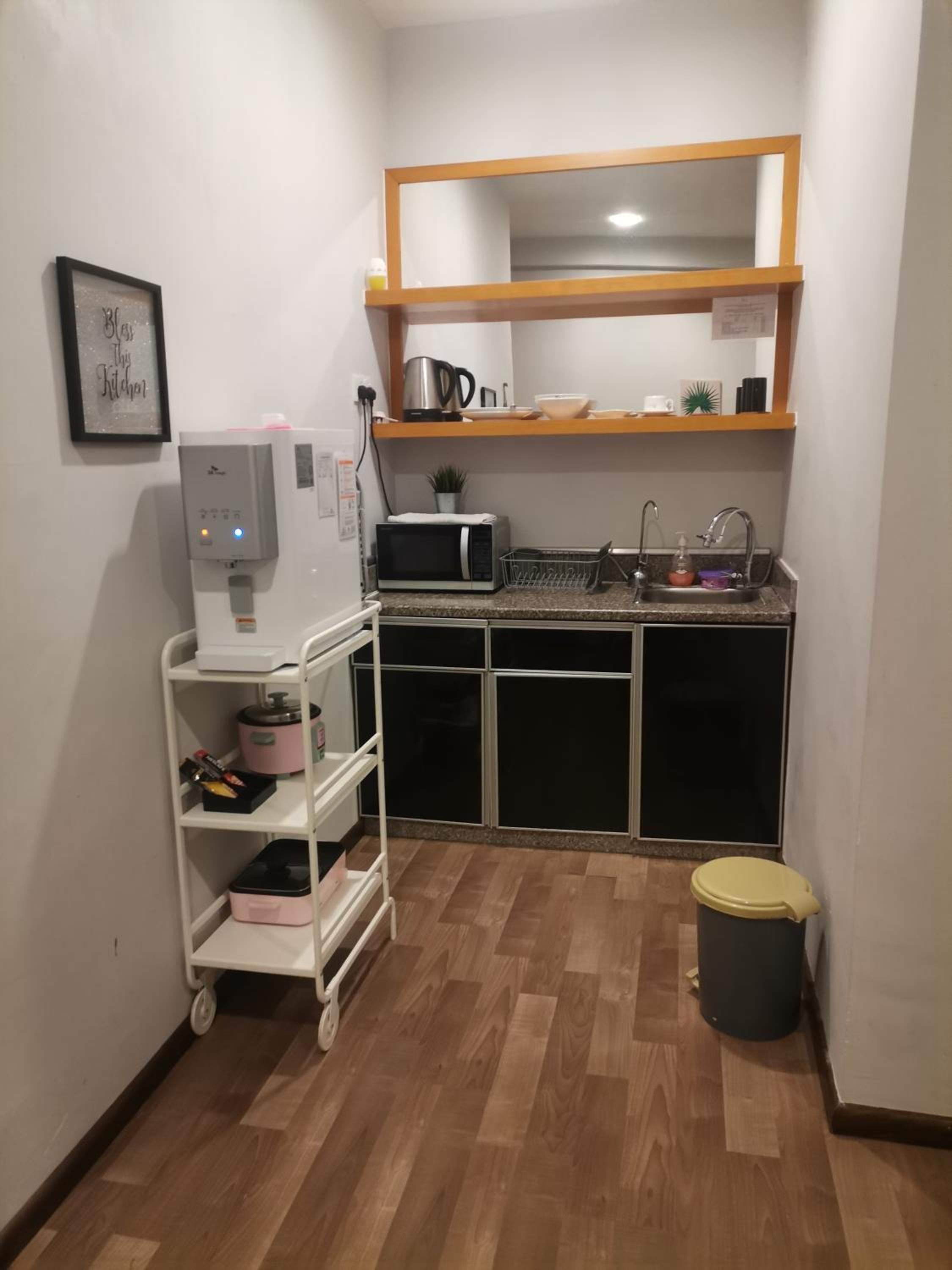 One-Bedroom Apartment photo 2