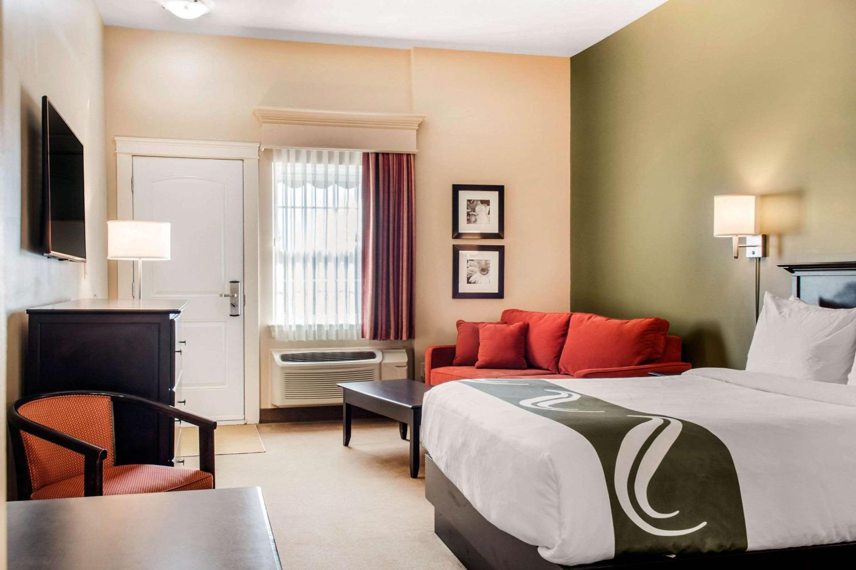 Quadruple Room with Sofa bed - Non Smoking - Photo 3
