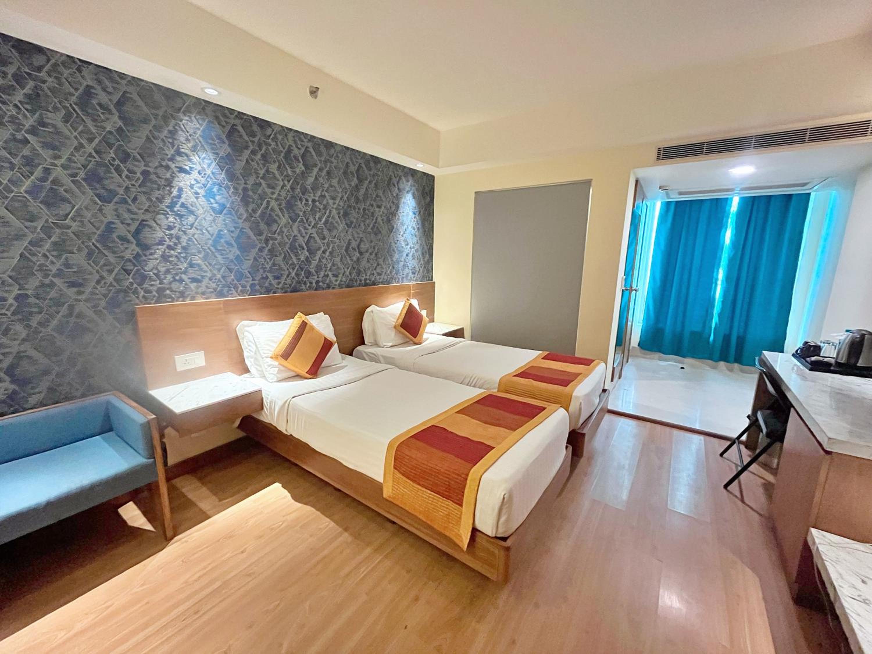Deluxe Double or Twin Room - Photo 20