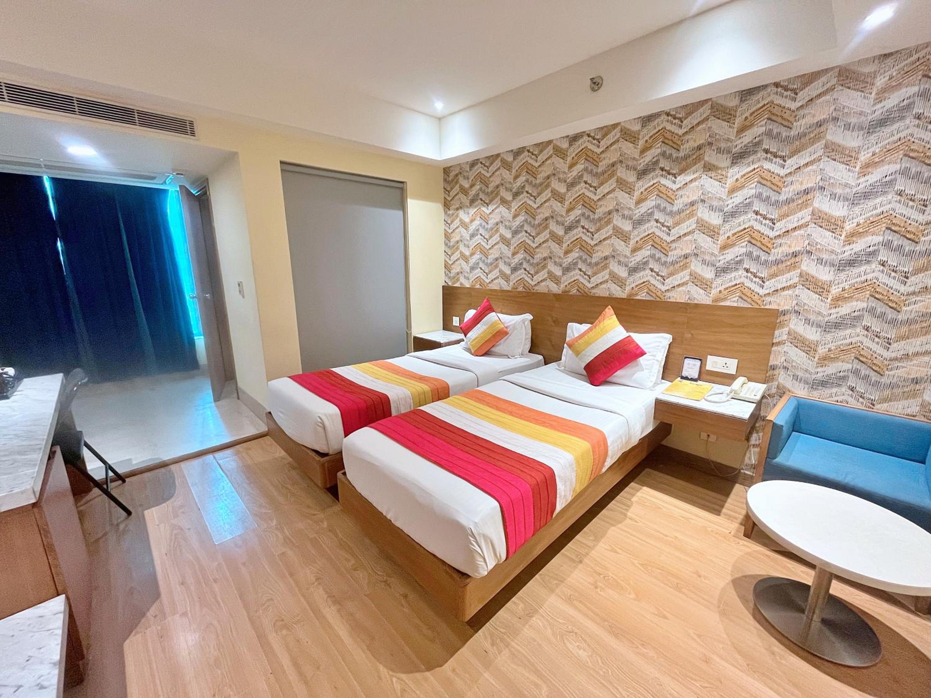 Deluxe Double or Twin Room - Photo 25