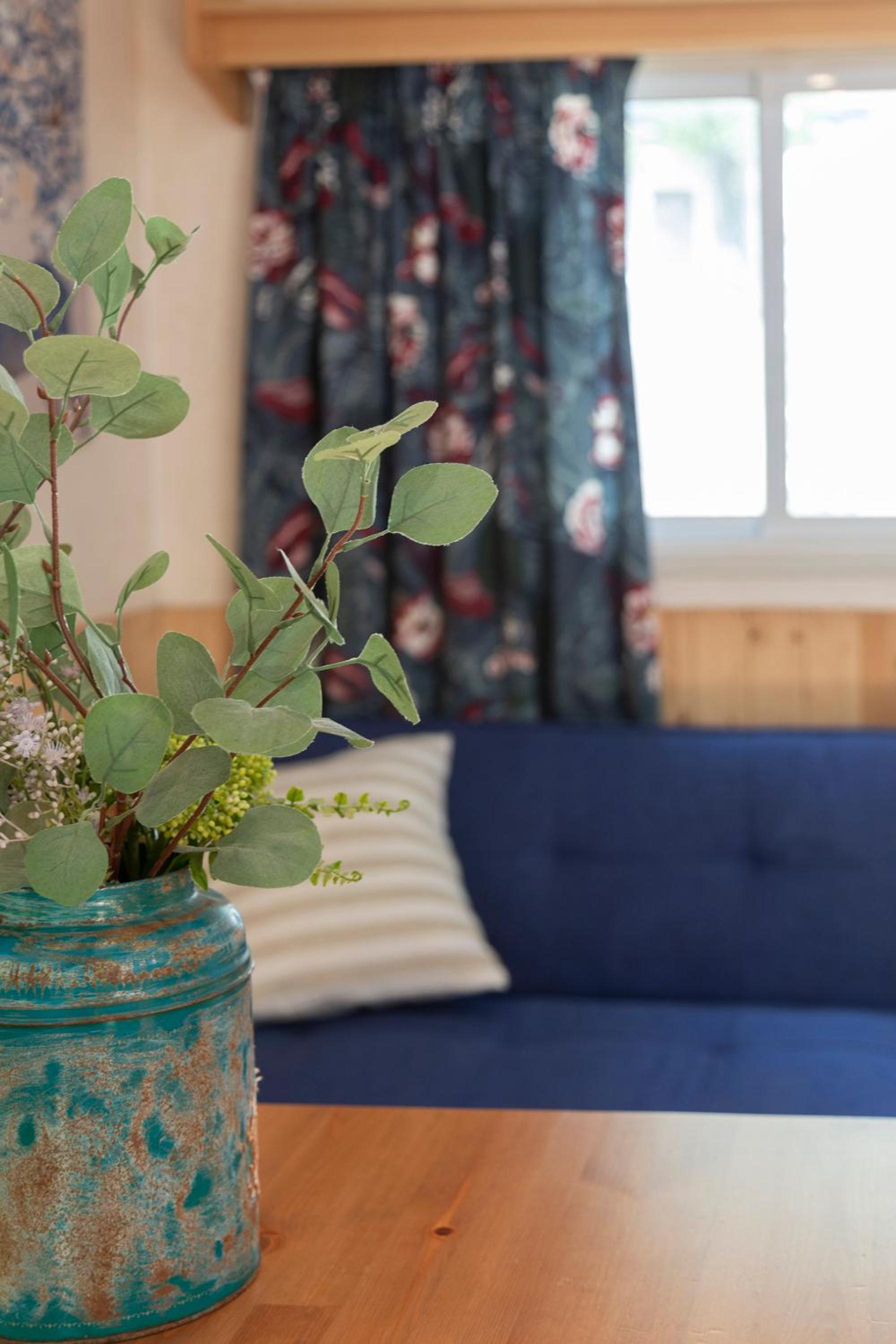 Two-Bedroom Bungalow - Photo 1
