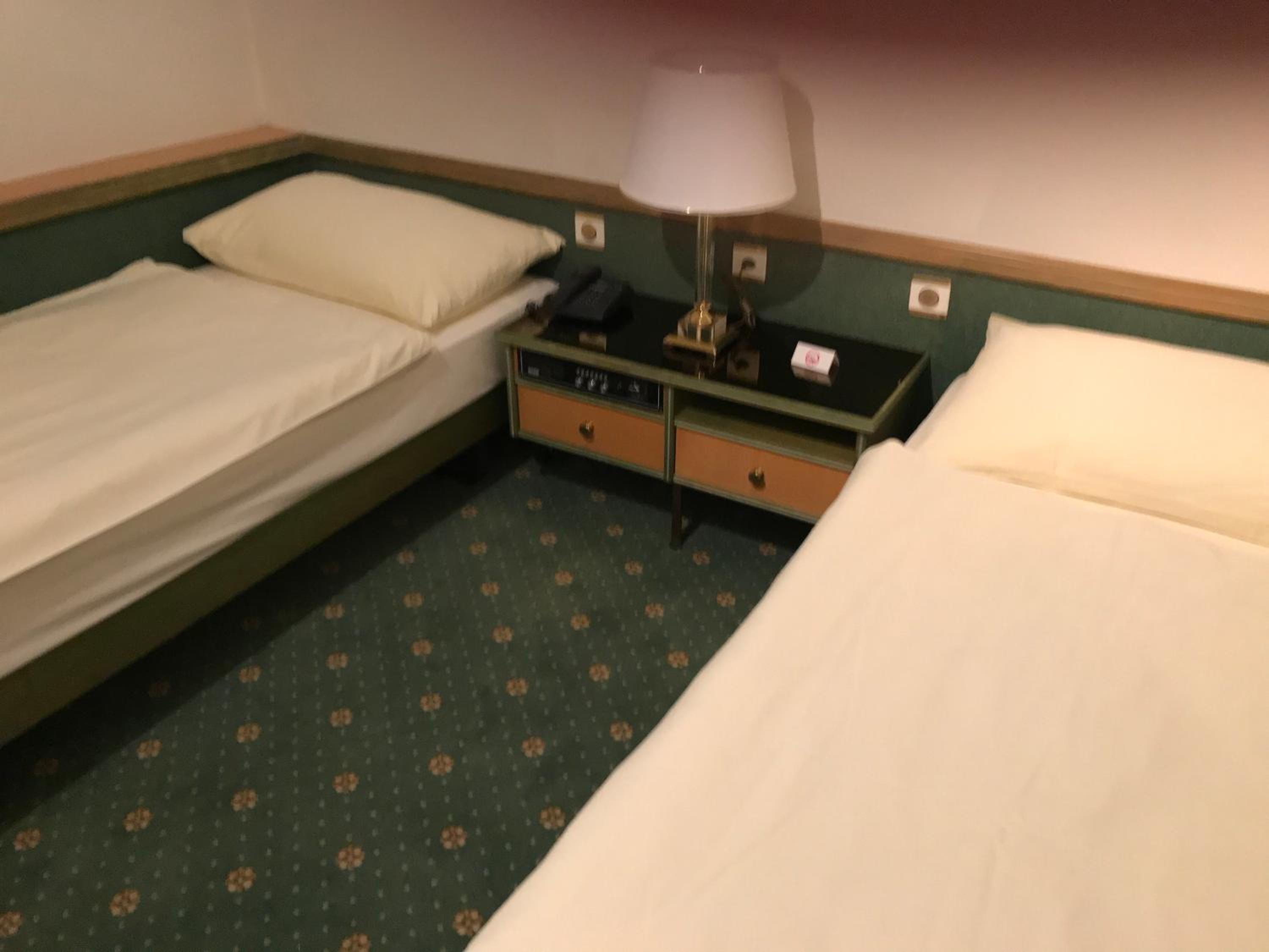 Twin Room - Photo 1