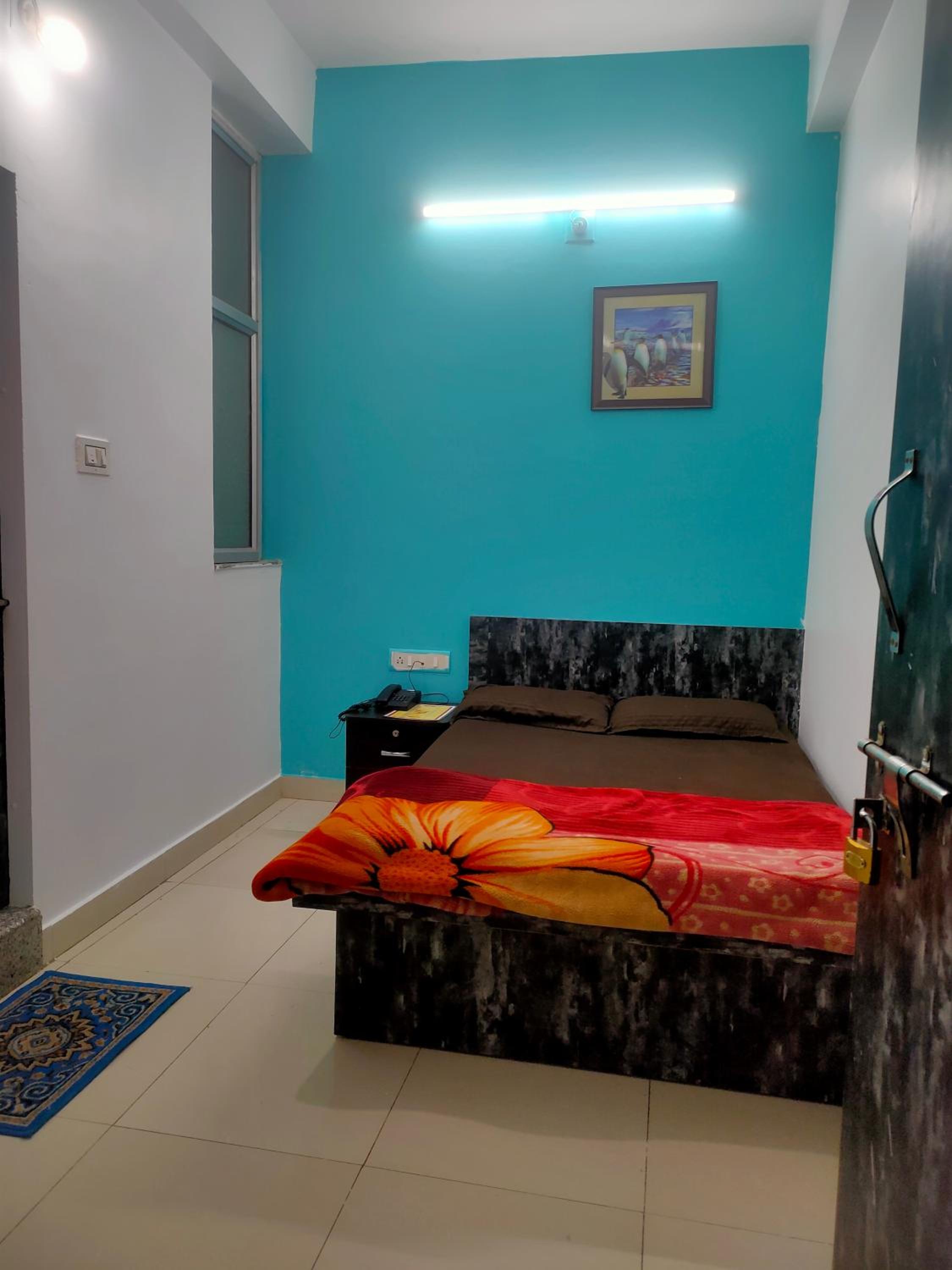 Standard Twin Room photo 2