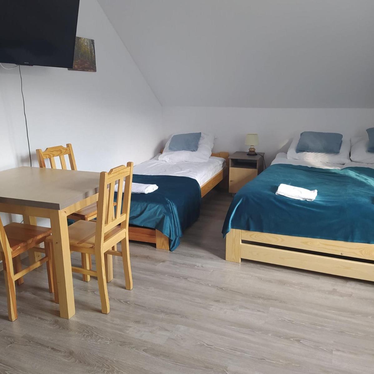 Triple Room with Private Bathroom - Photo 4
