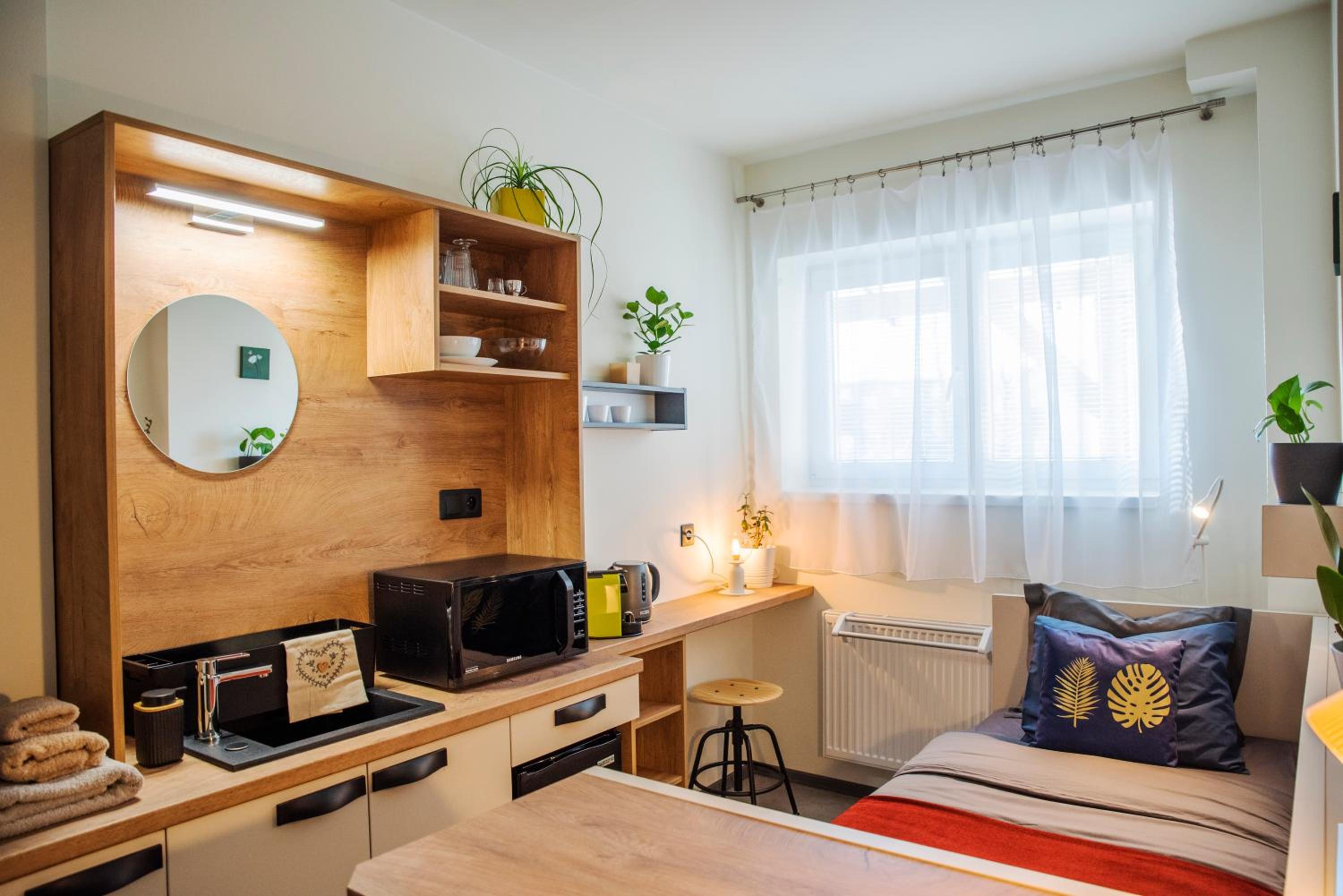 Studio Apartment photo 1