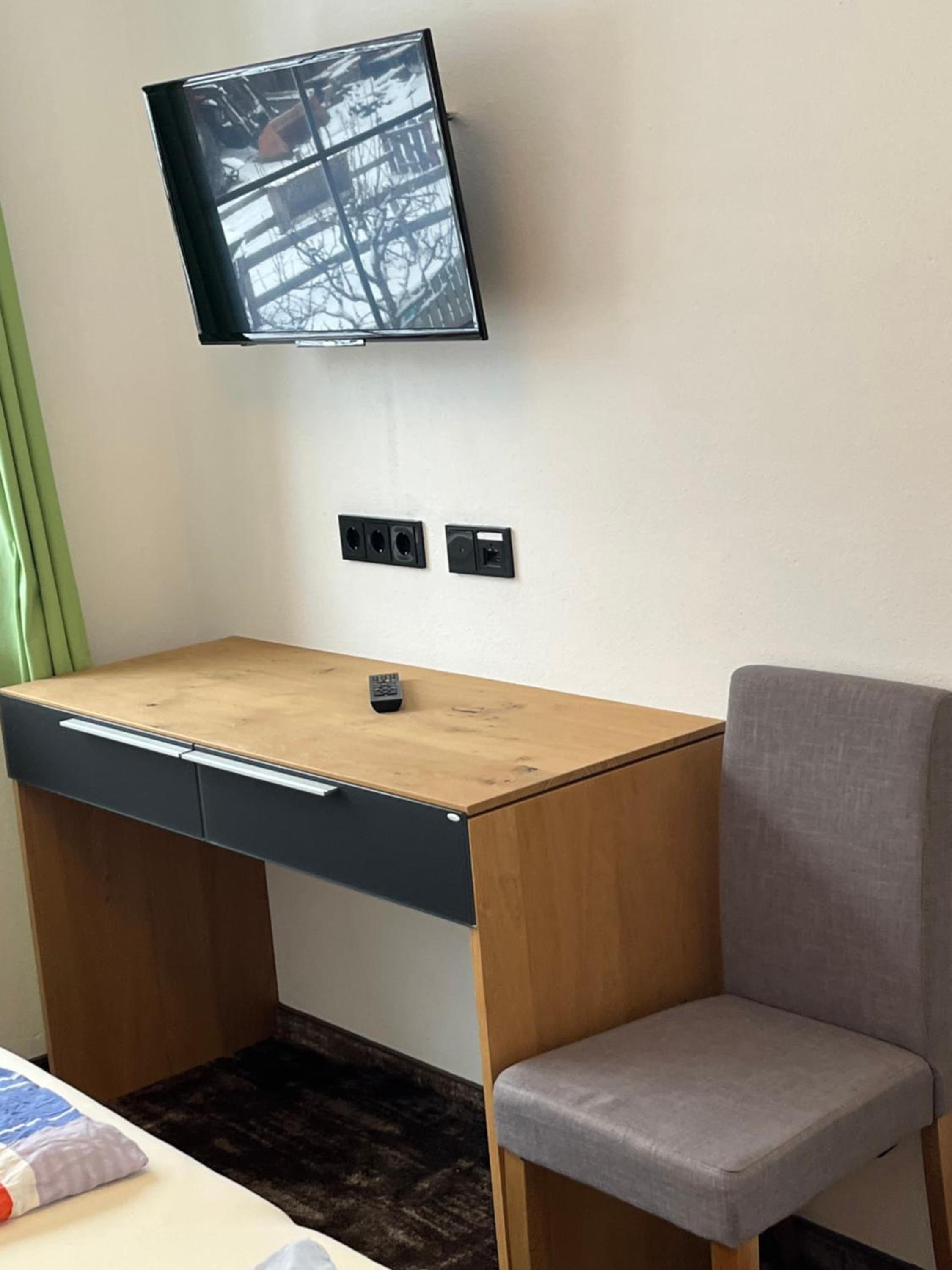 Apartment with Mountain View photo 1