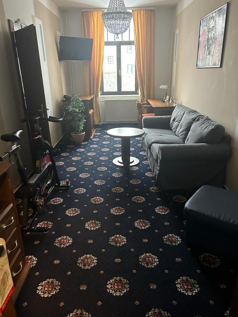 One-Bedroom Suite photo 2