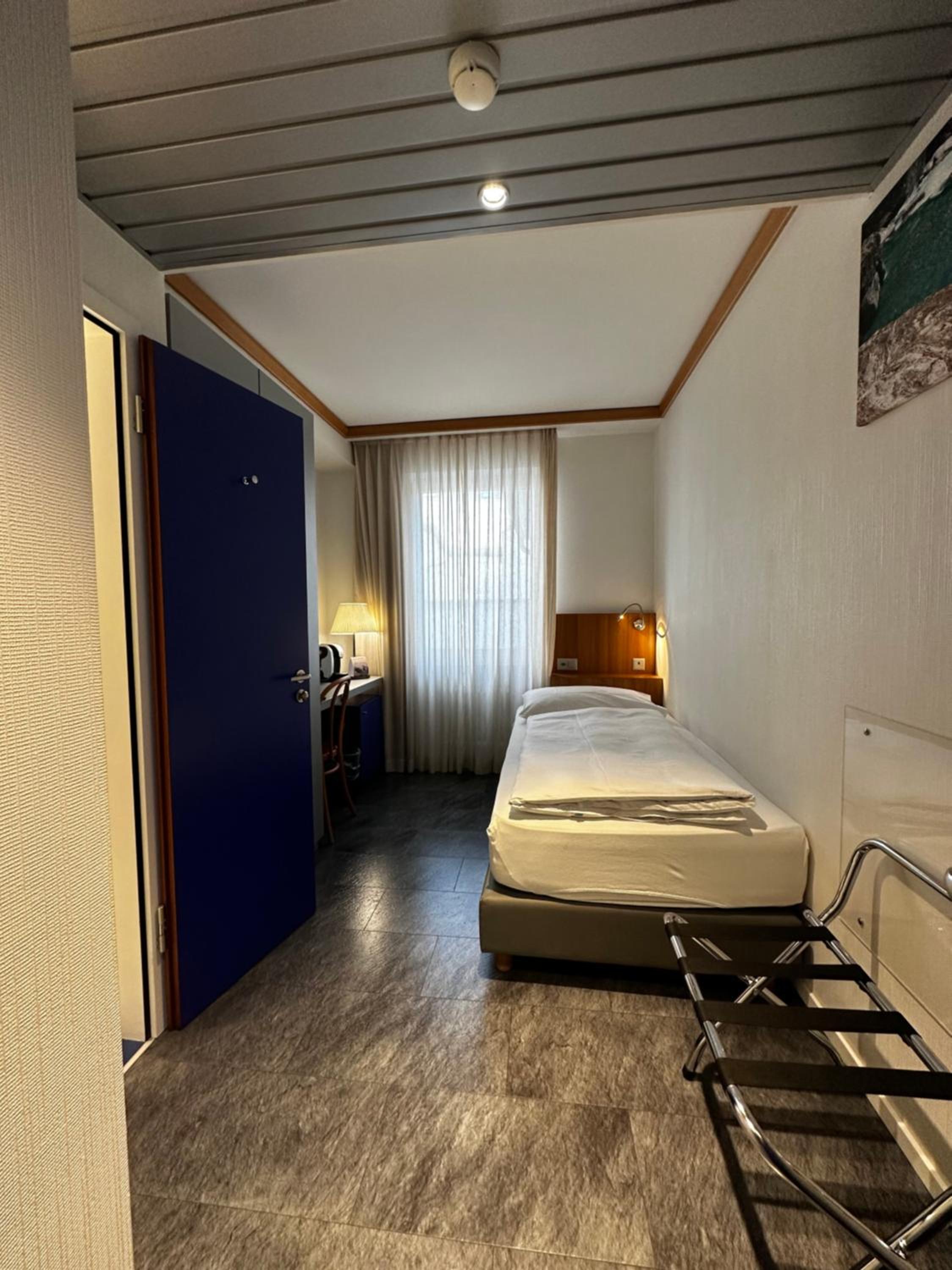 Economy Single Room with Courtyard View photo 2