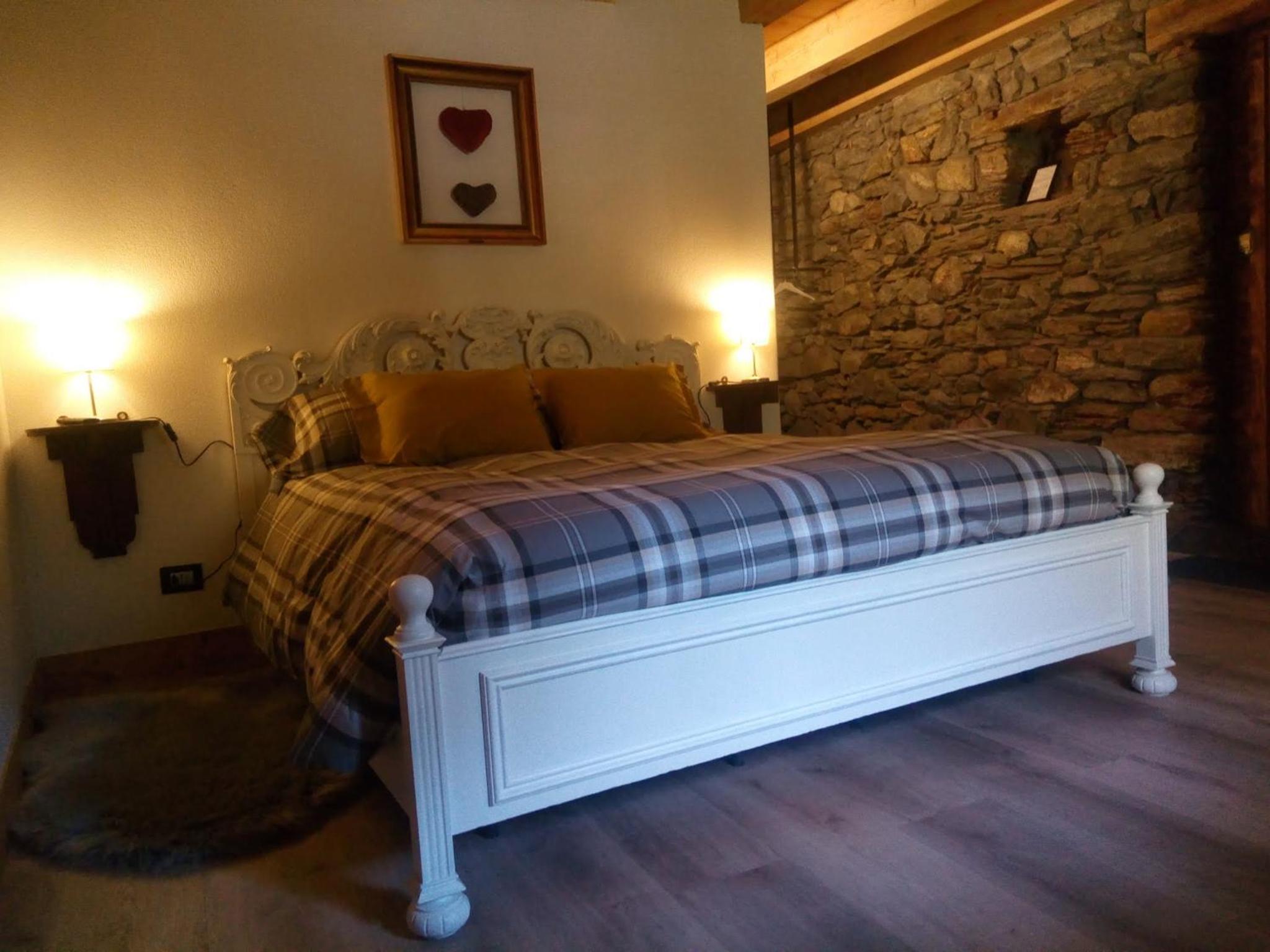 Deluxe King Room photo 2