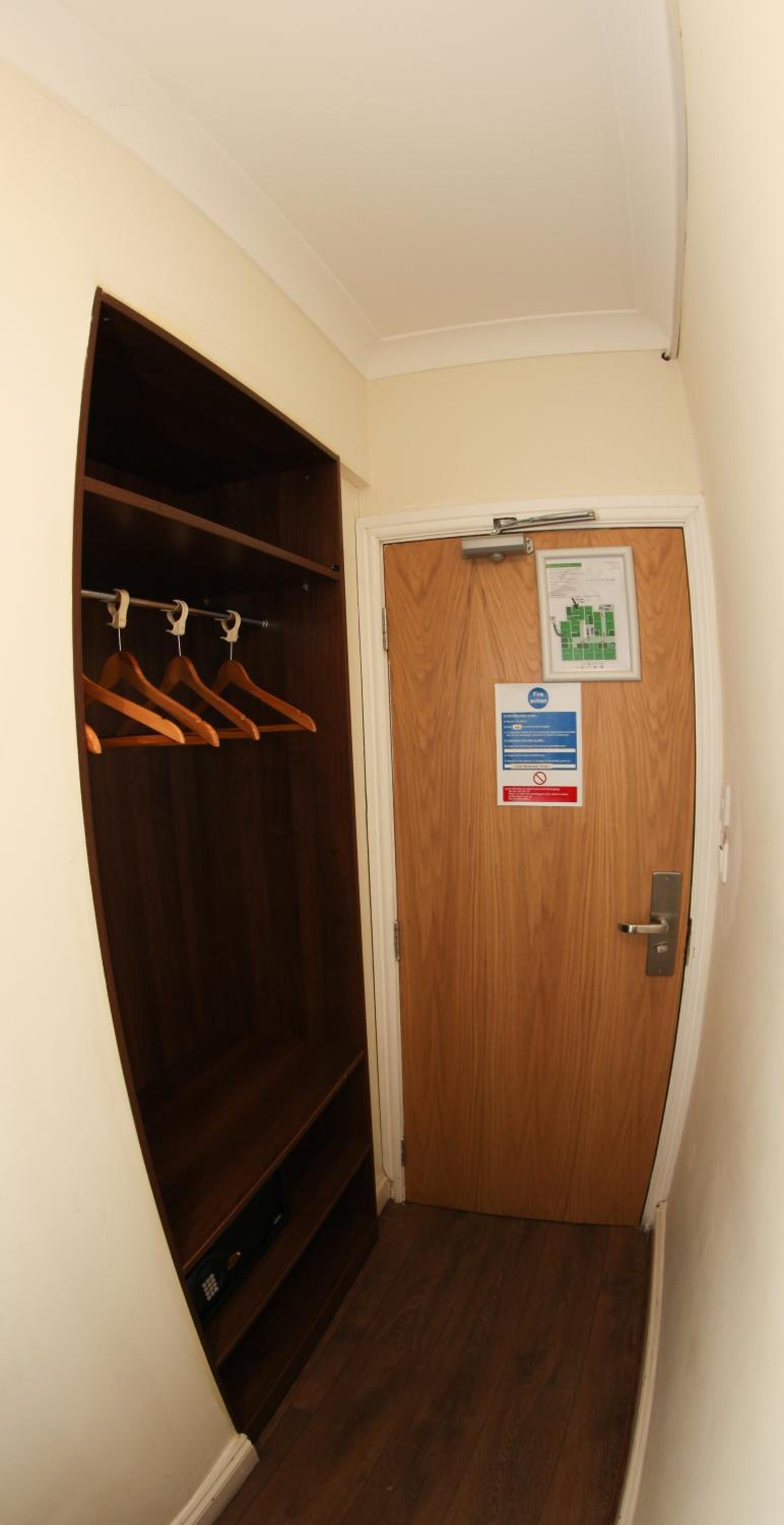 Twin Room photo 2