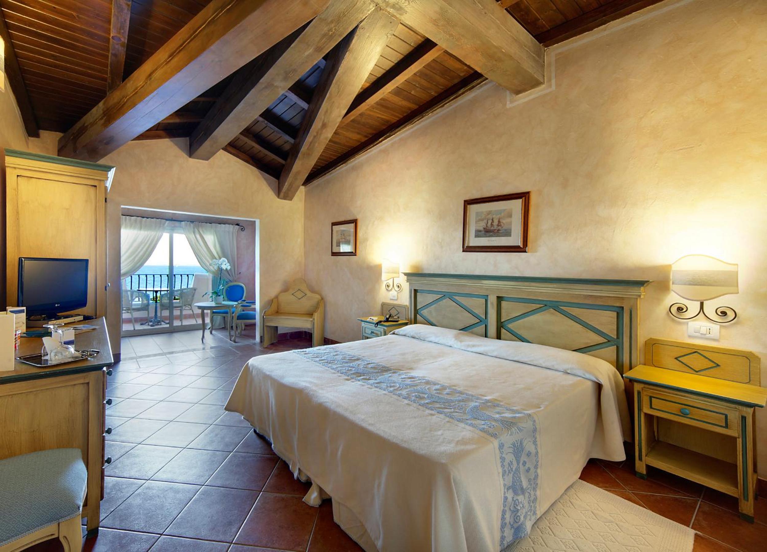 Double Room with Sea View - Photo 2