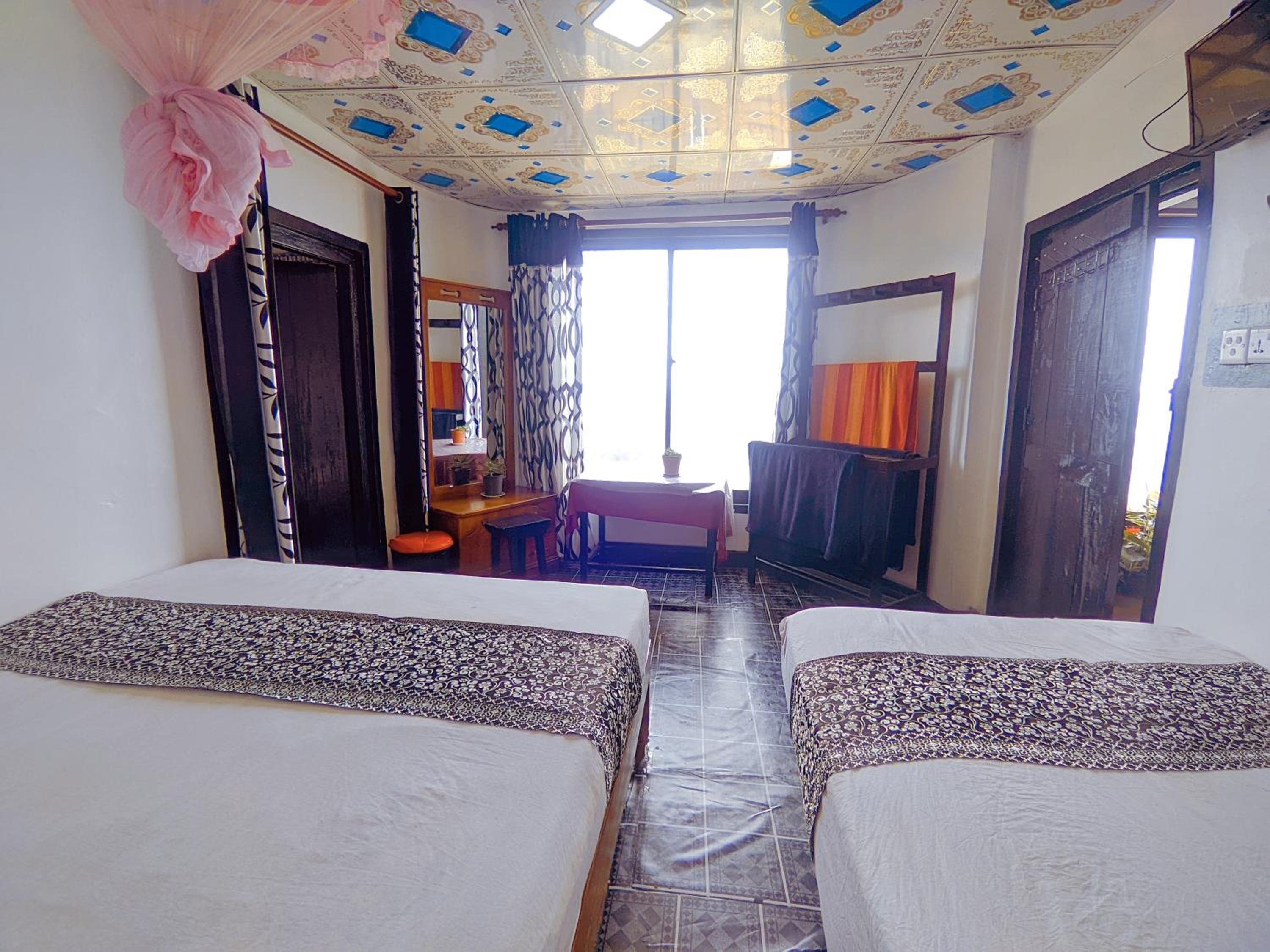 Triple Room with Bathroom photo 3