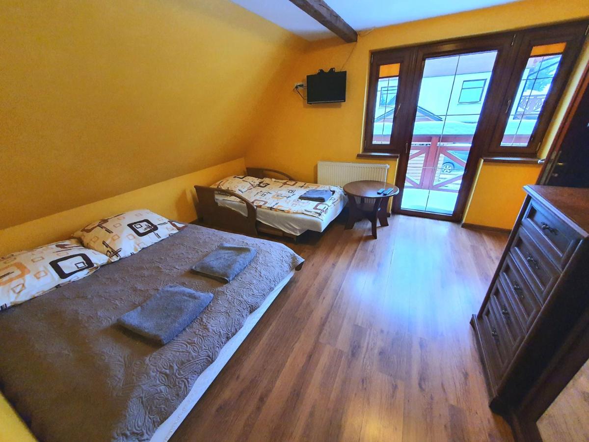 Triple Room with Balcony - Photo 2