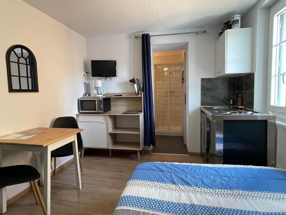 Studio Apartment photo 2