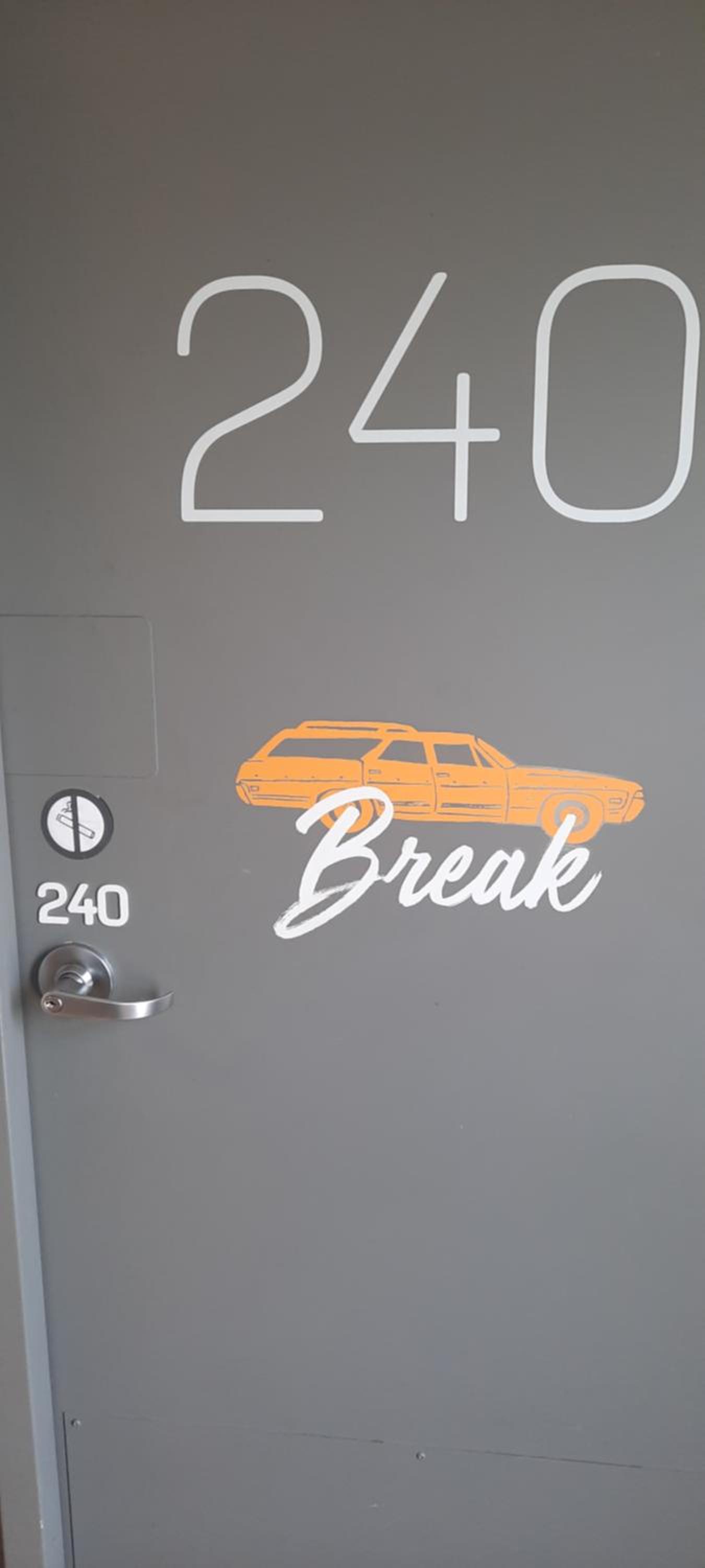 Break Room - Photo 4