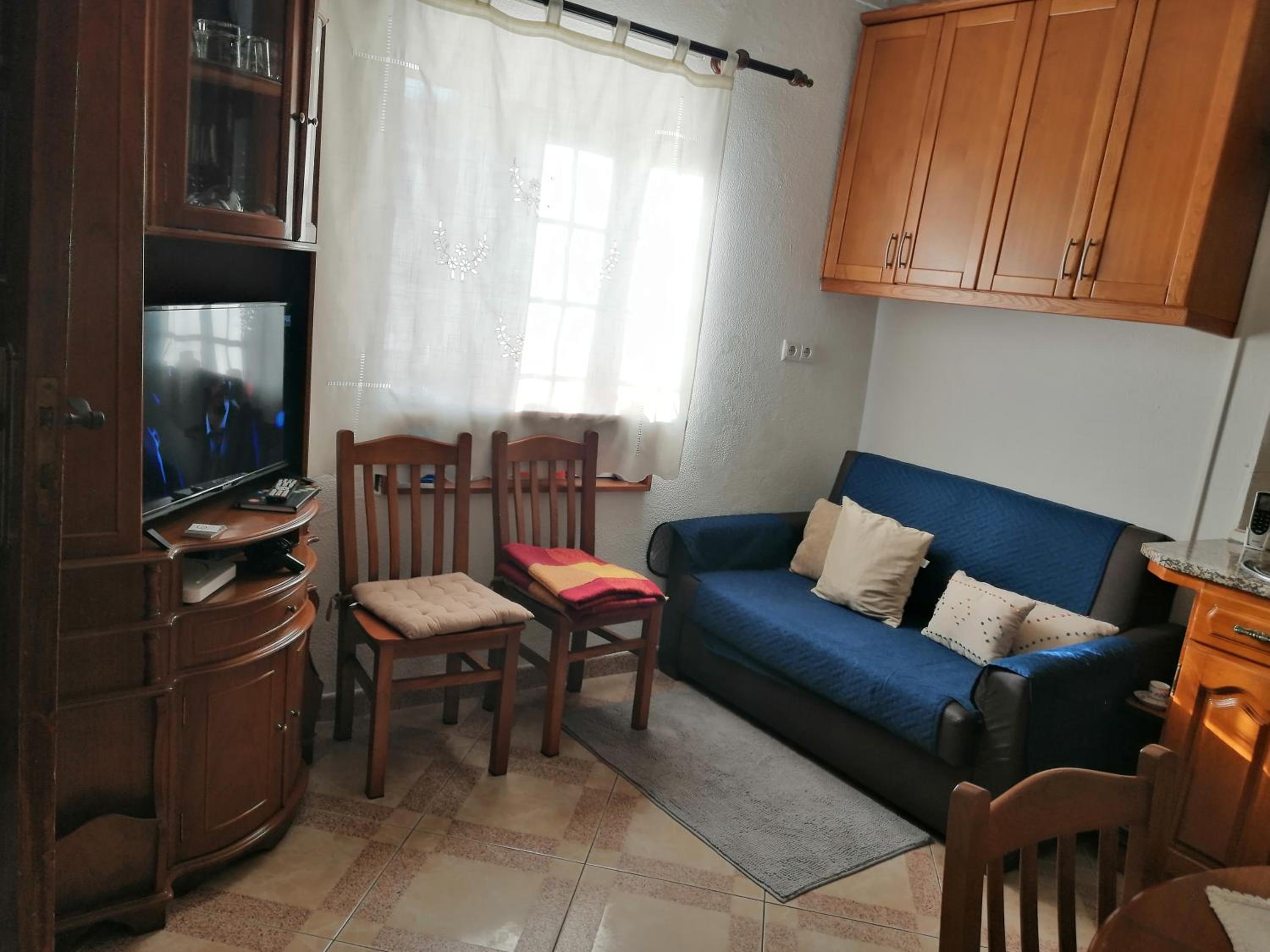 Two-Bedroom House - Photo 26