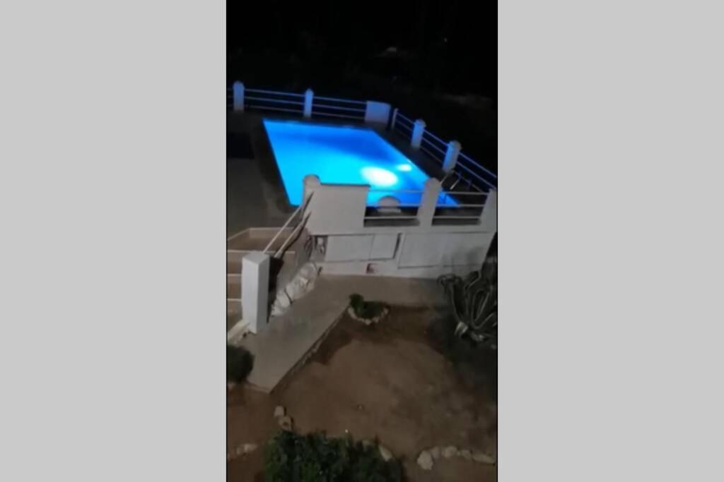 Villa photo 2