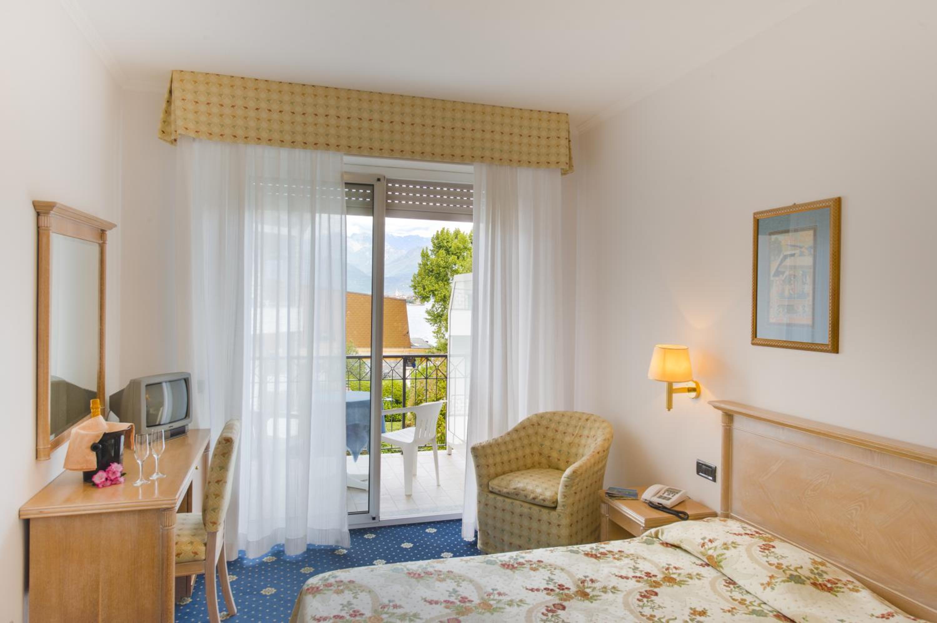 Double Room - Photo 3