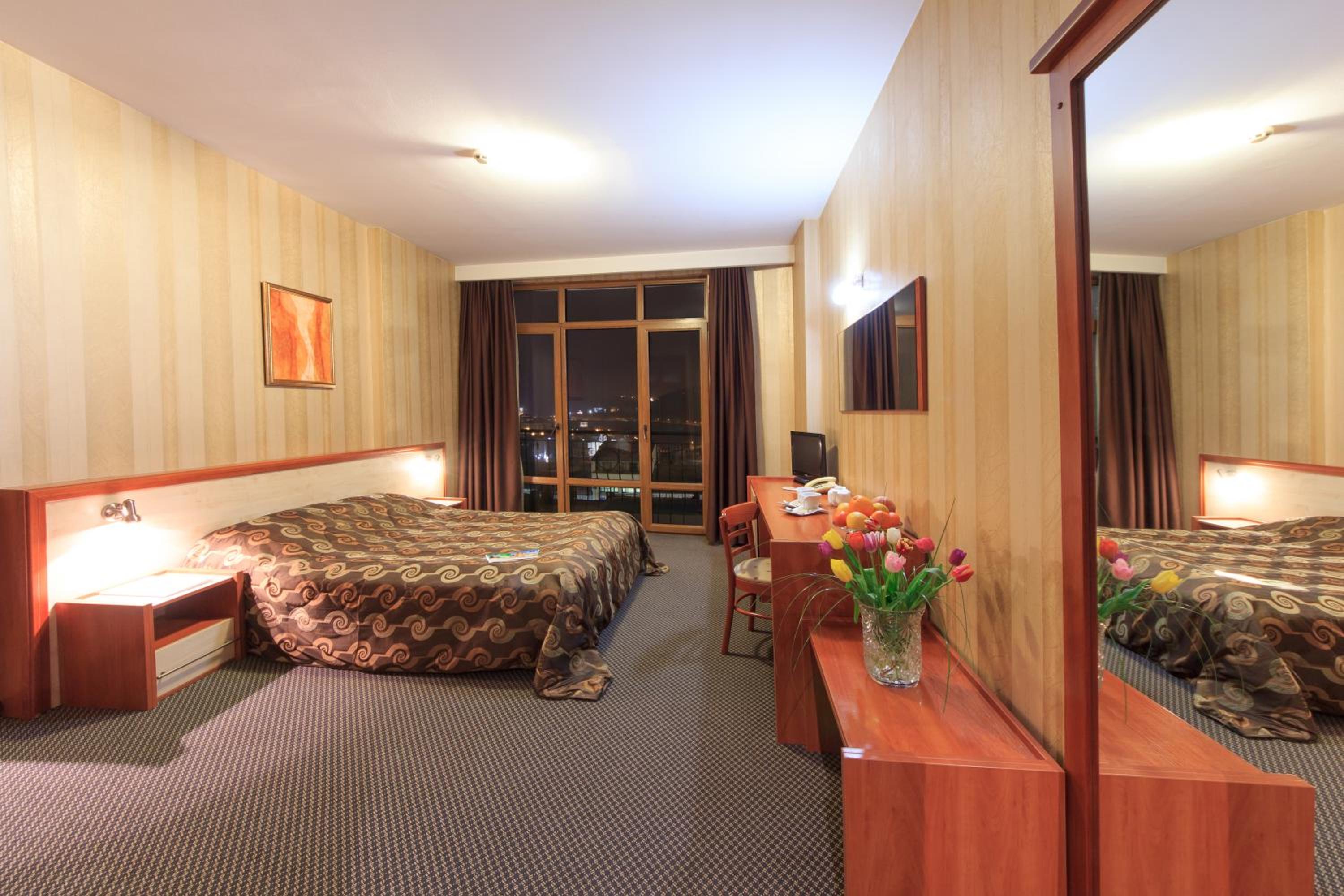 Double or Twin Room - Photo 1