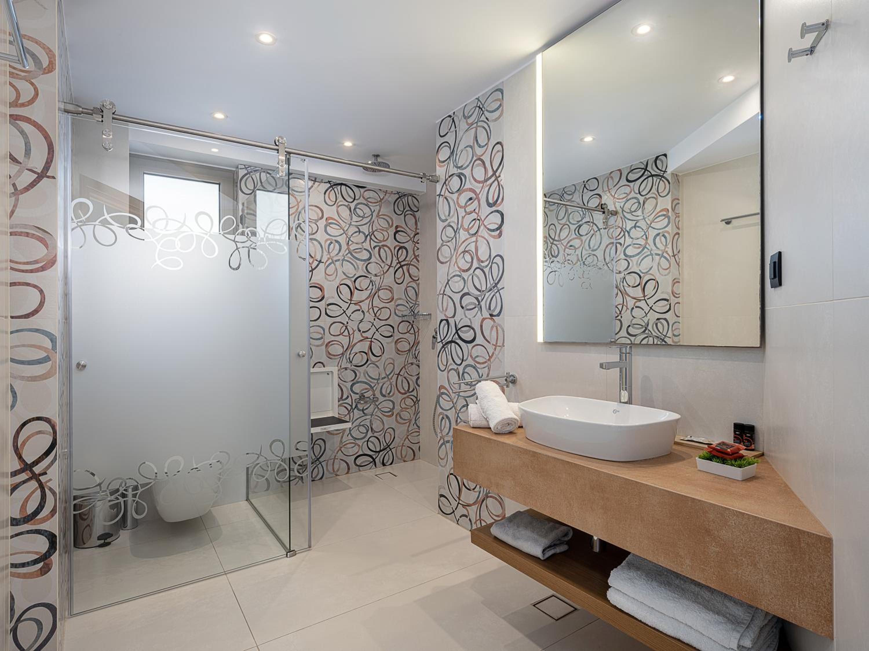 Double or Twin Room - Disability Access - Photo 11