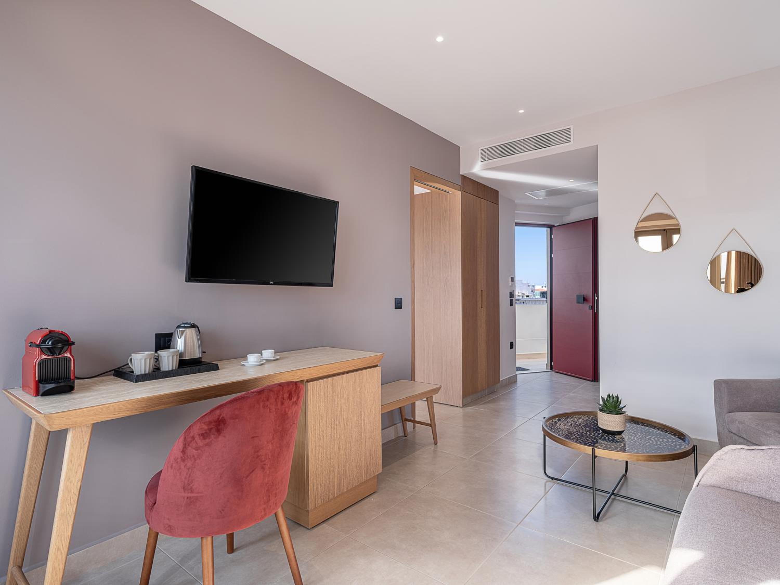 Family Suite - Photo 7