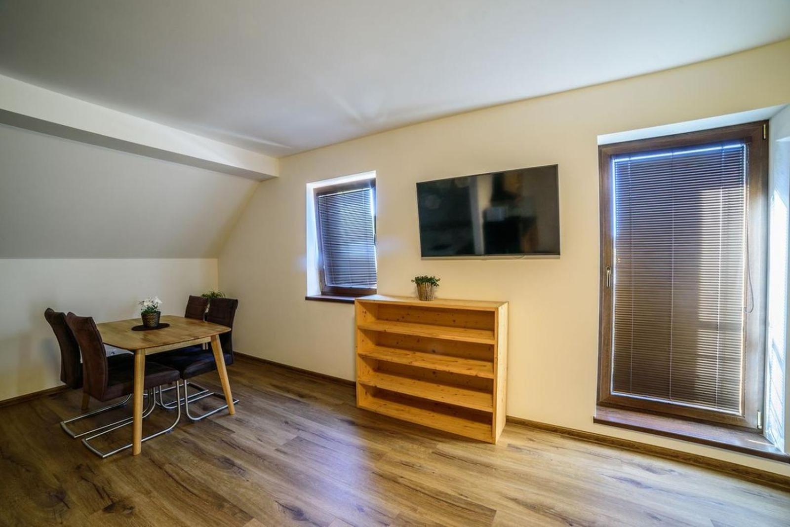 Apartment photo 3