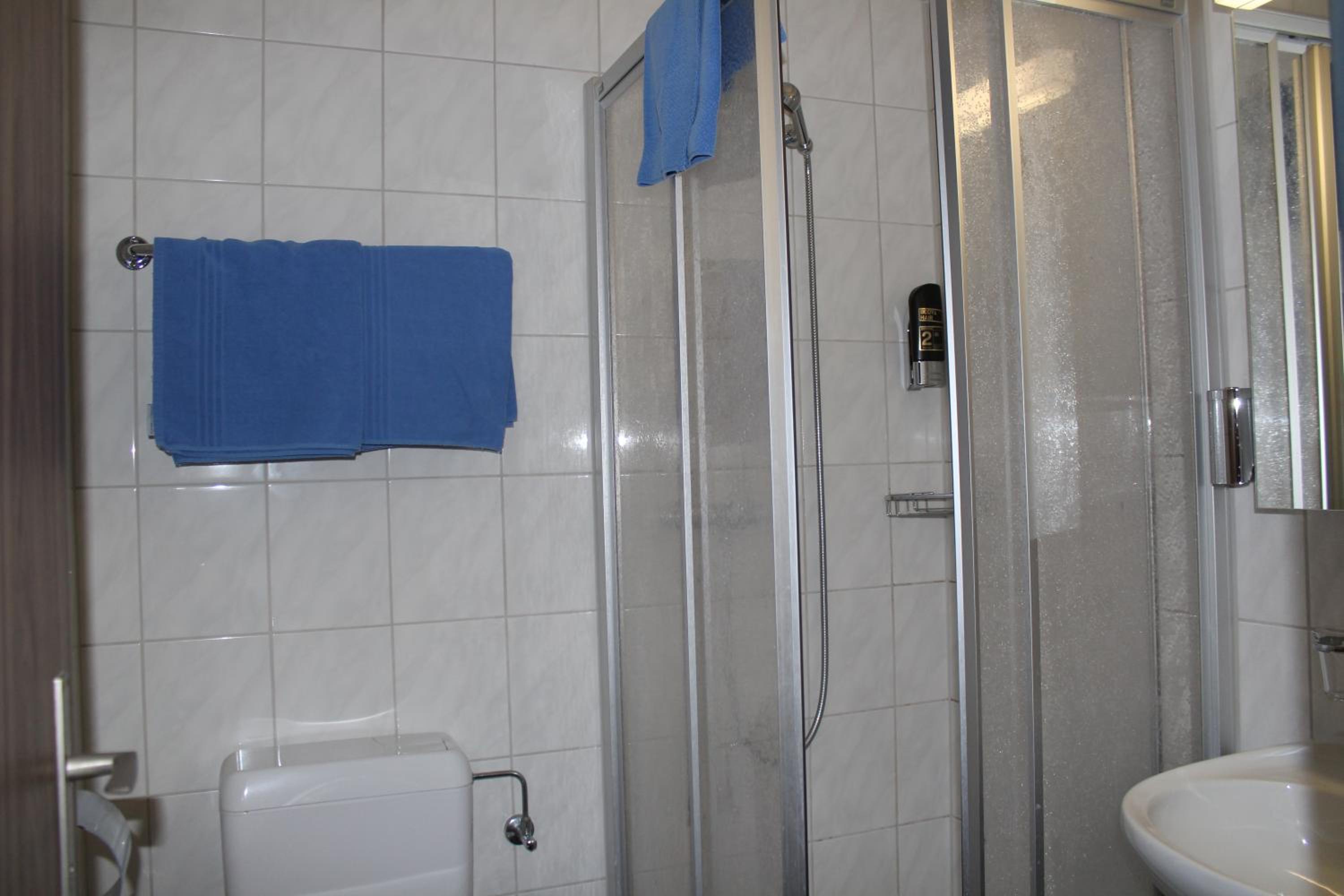 Double Room - Photo 3