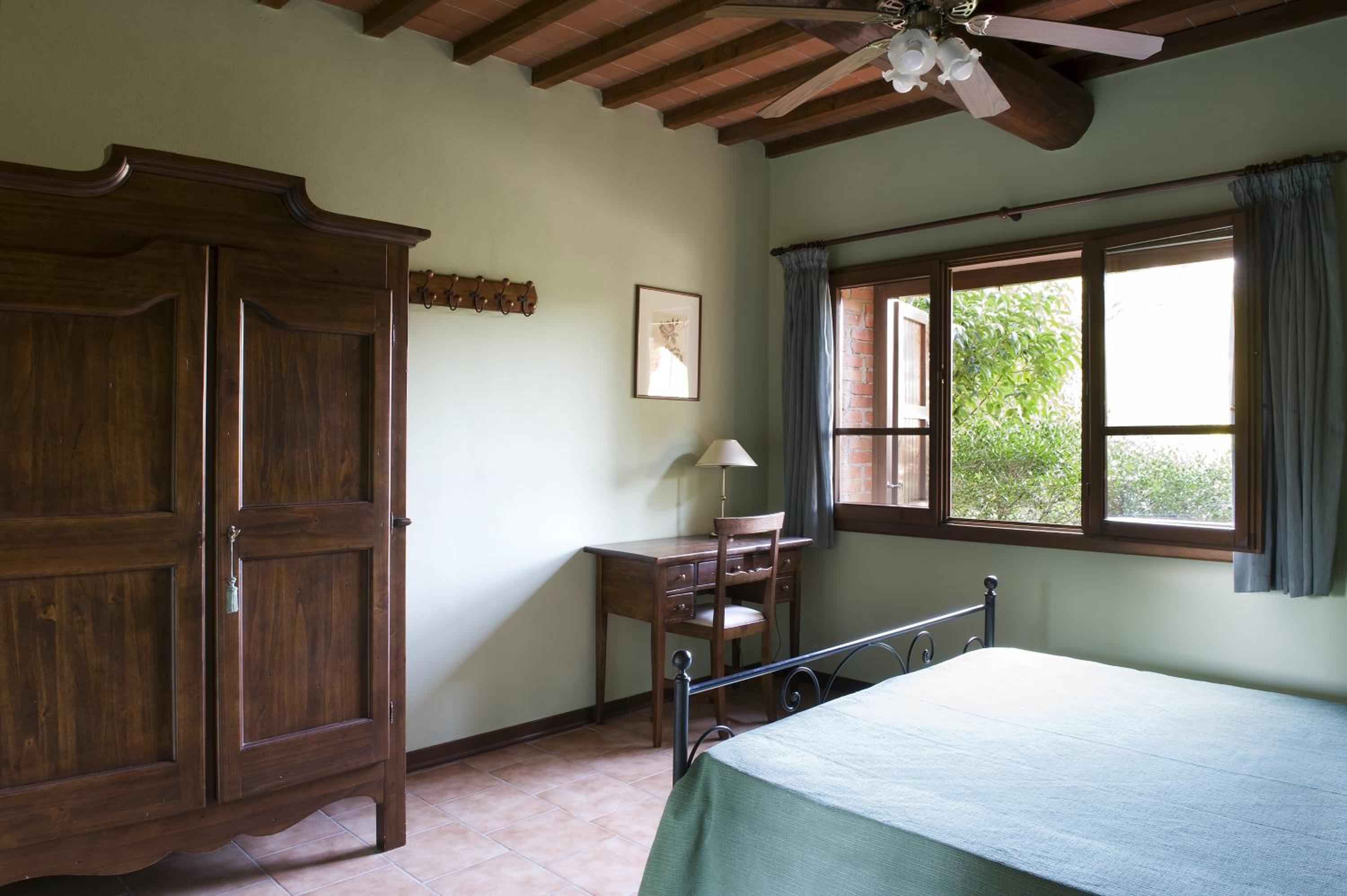 One-Bedroom House photo 1